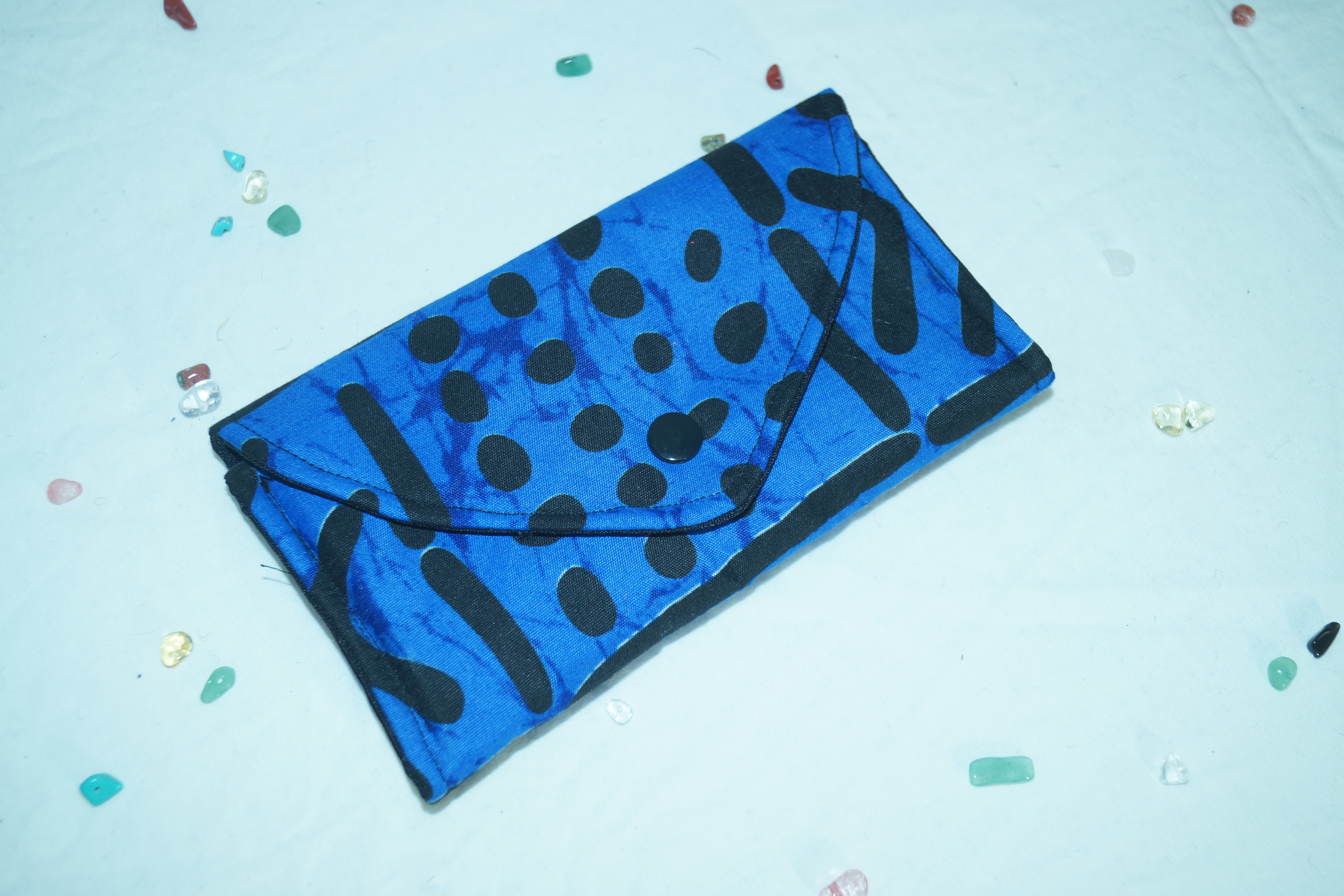 Blague à tabac noir et bleu