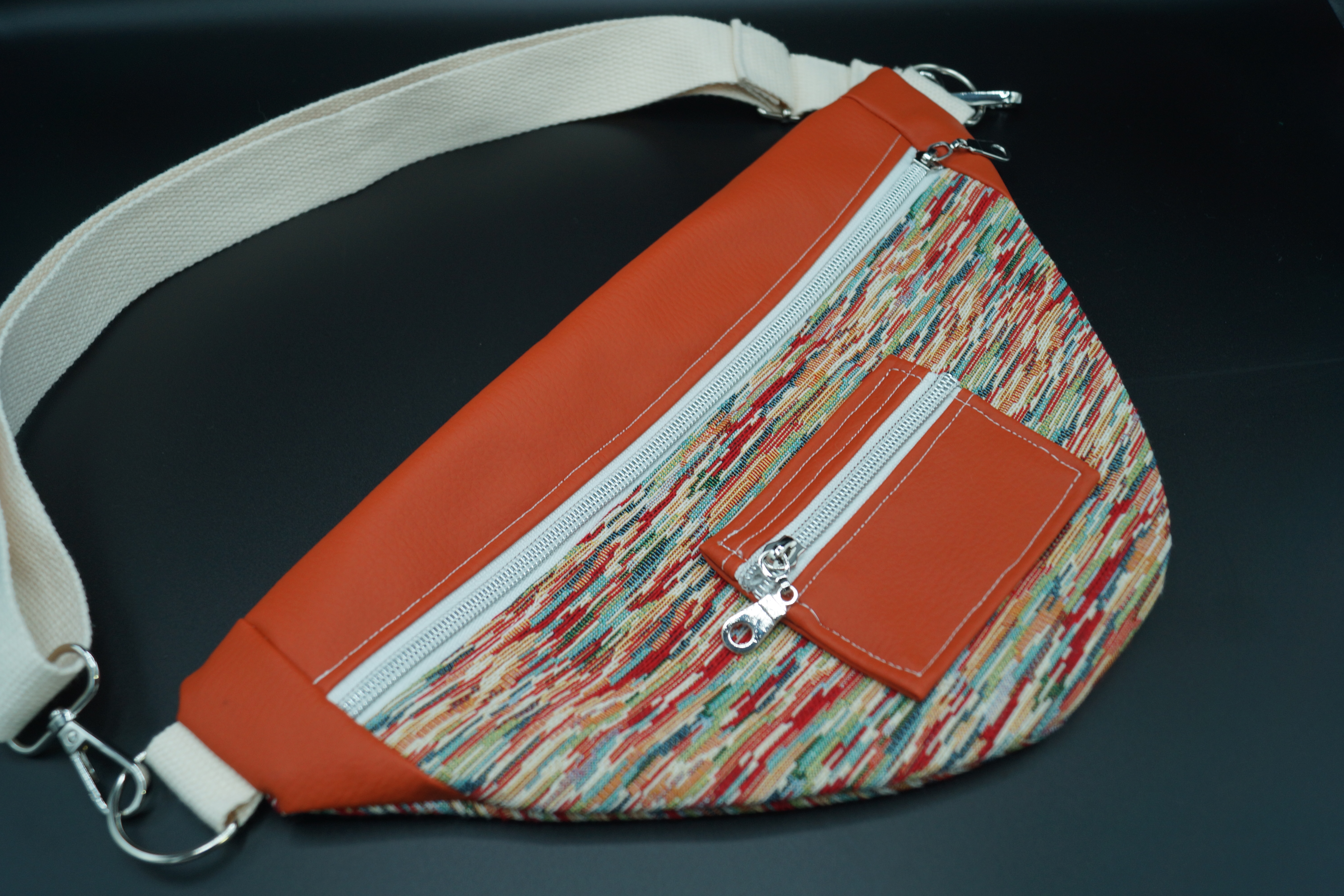 Banane camouflage et skaï