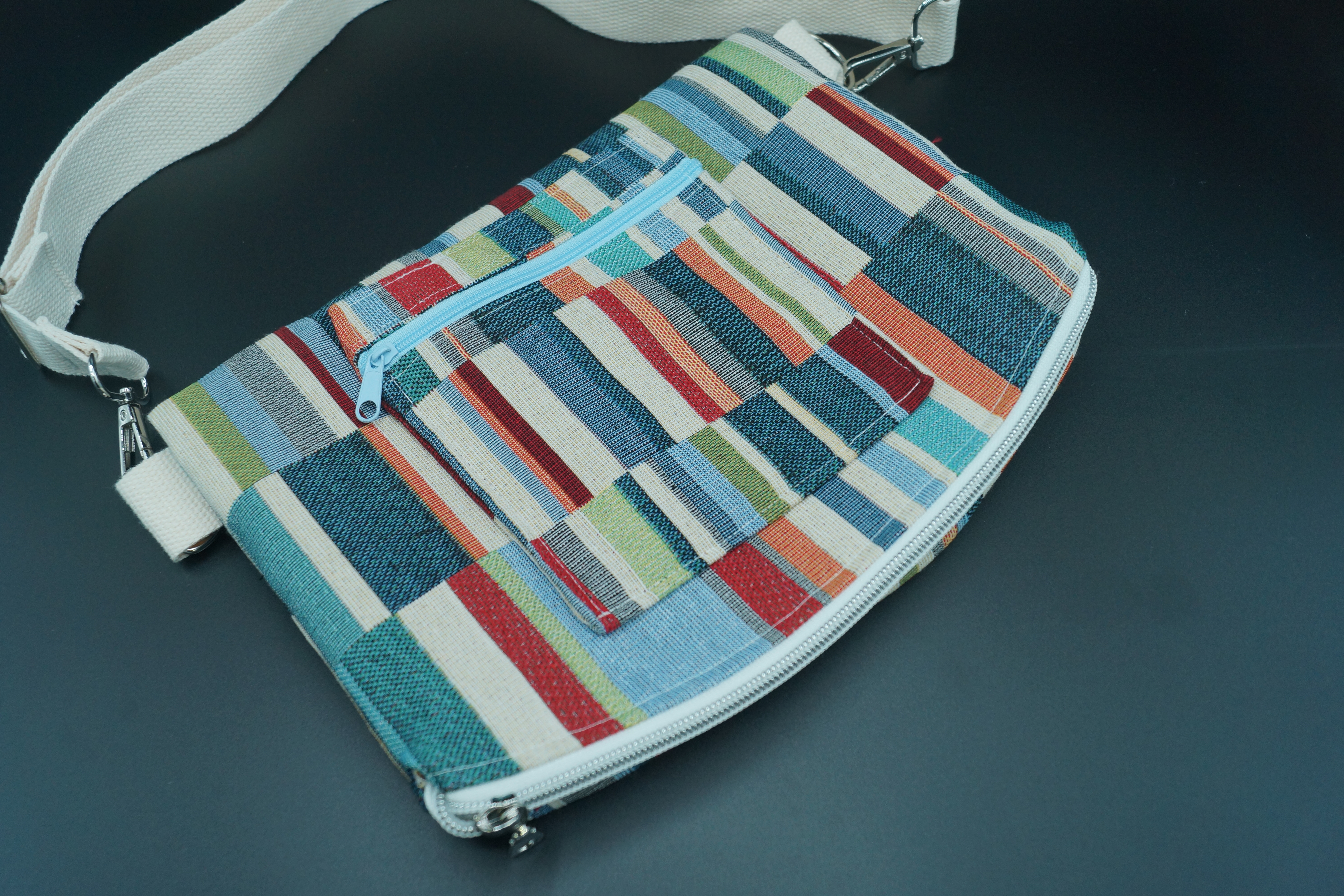 Sacoche réversible Jacquard rayé