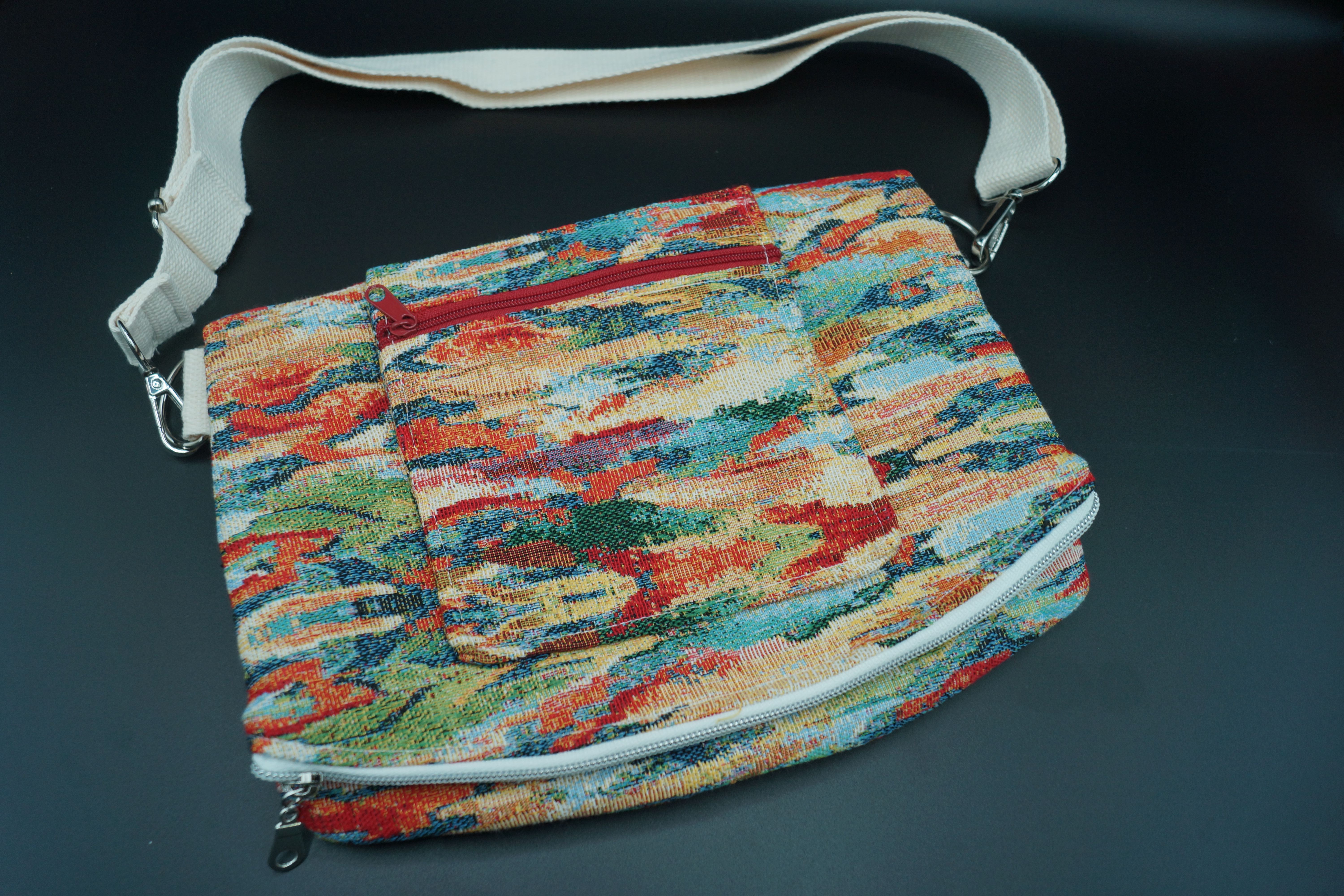 Sacoche motifs abstraits multicolore