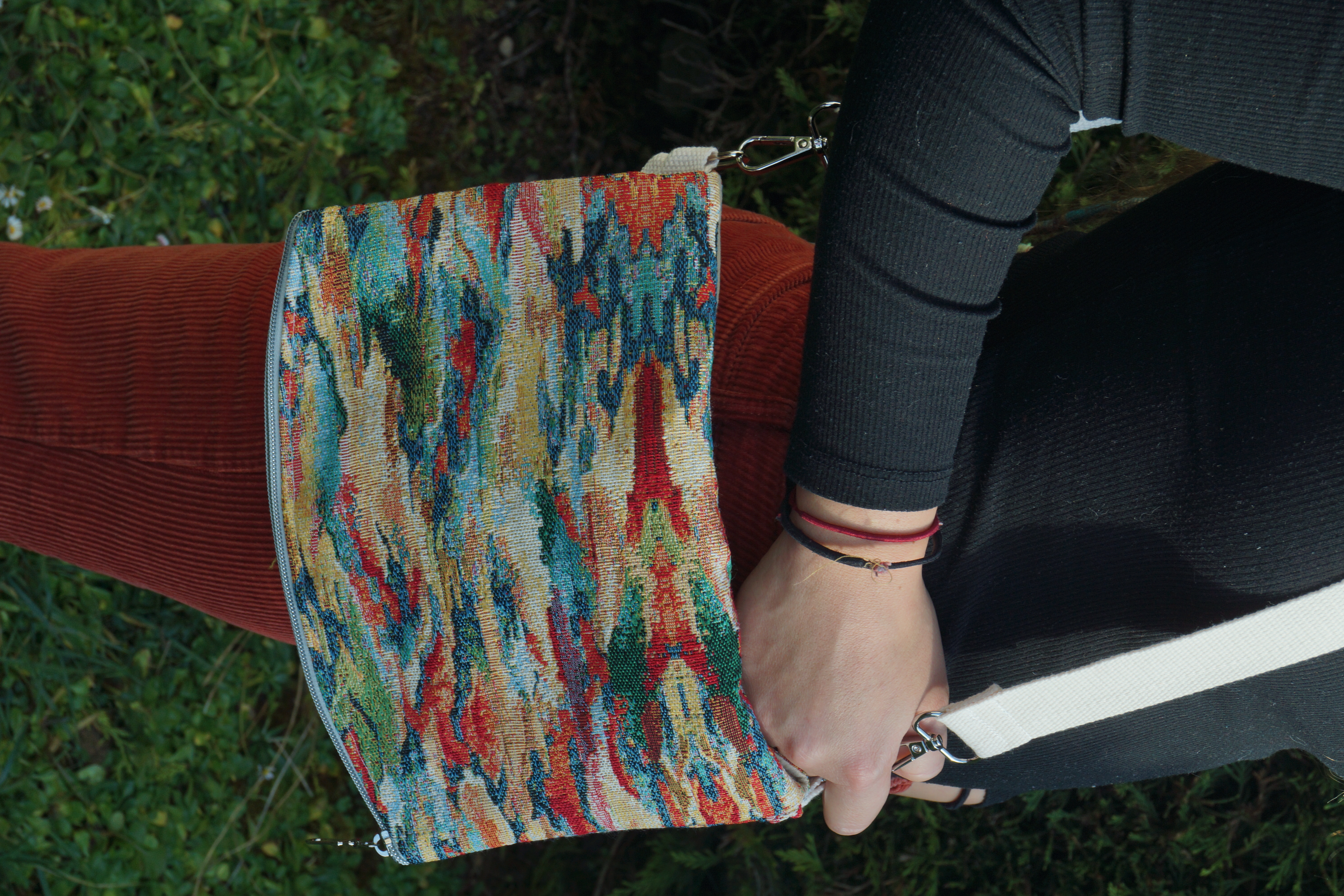 Sacoche motifs abstraits multicolore