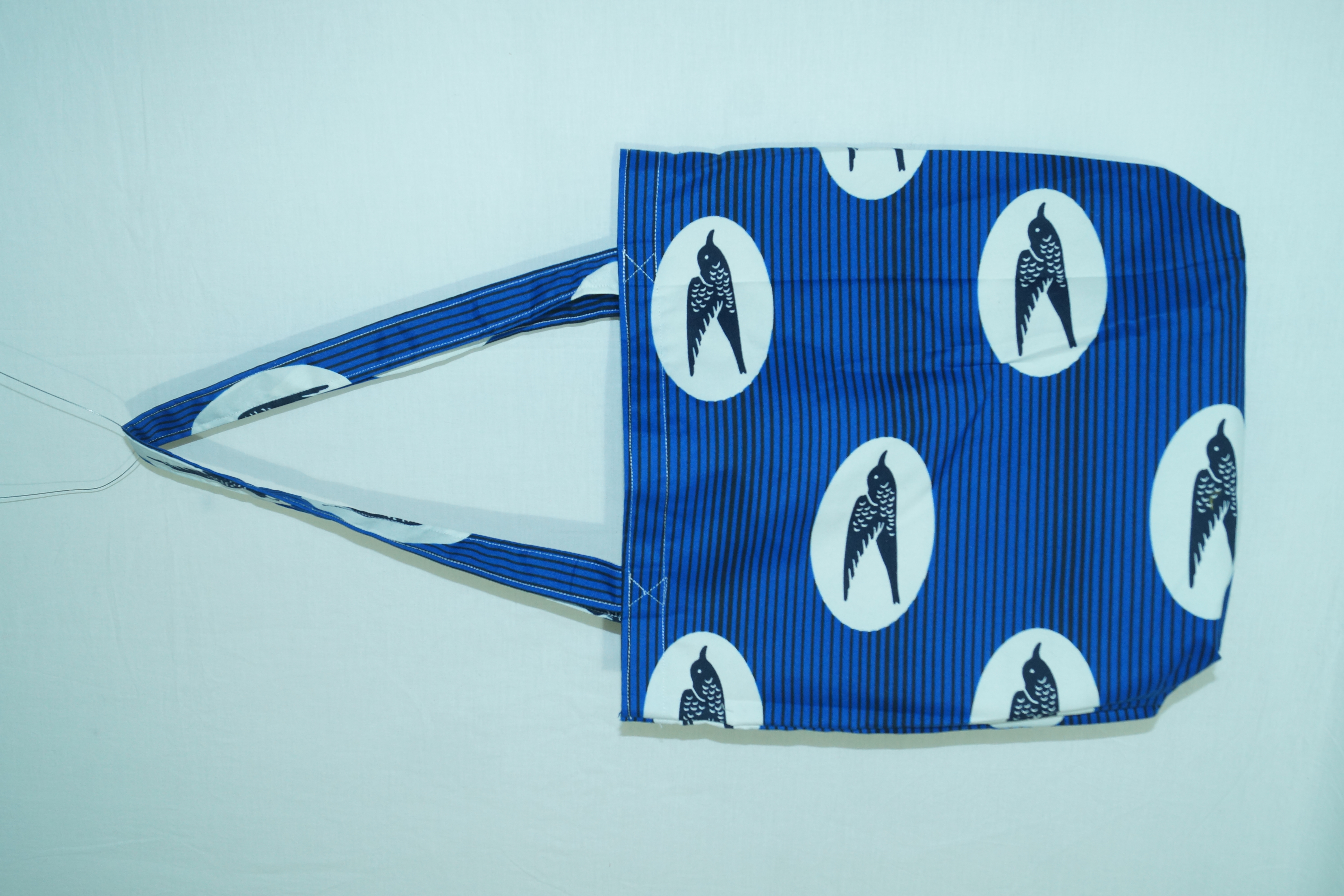 Tote bag oiseaux bleu et blanc