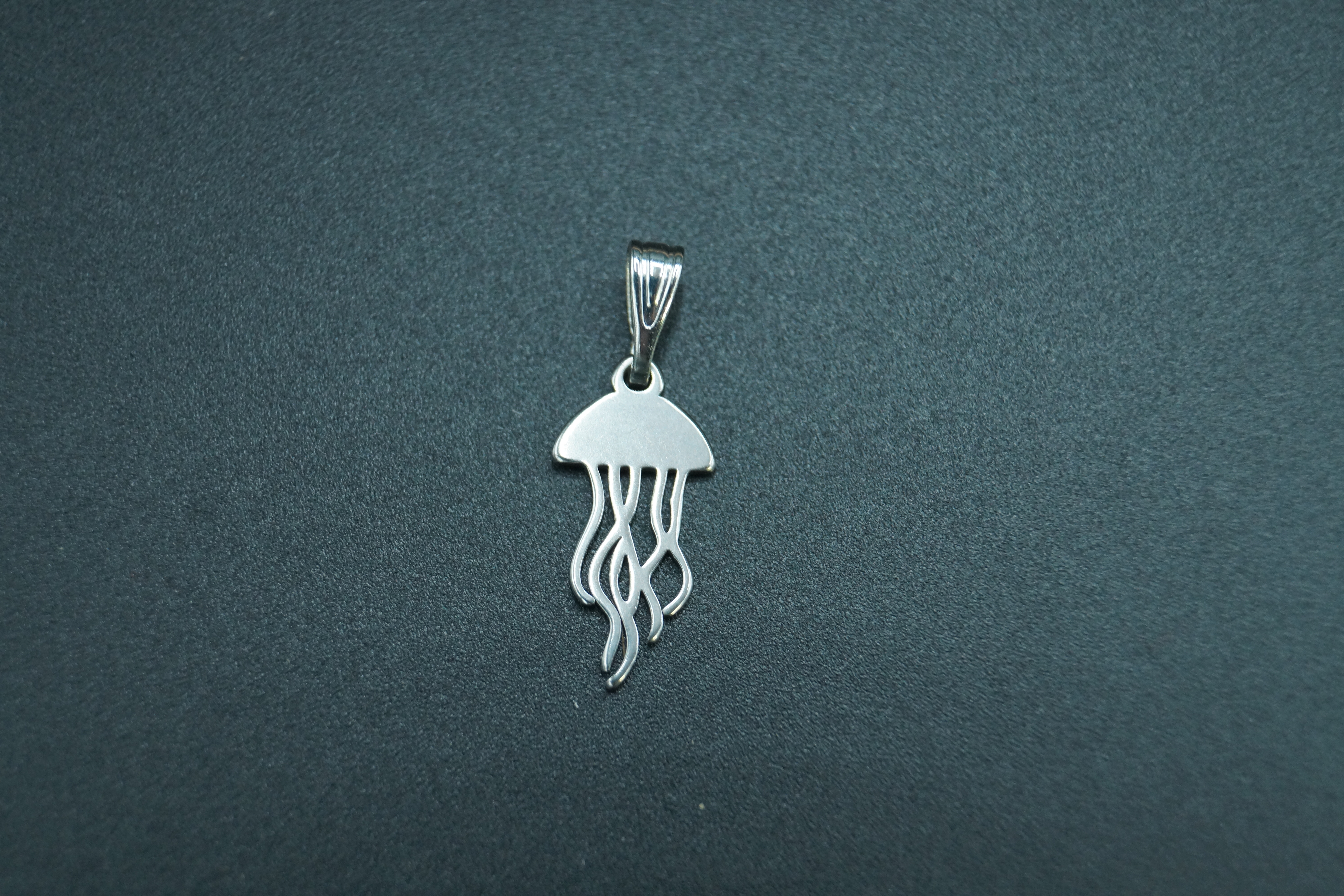 Pendentif méduse