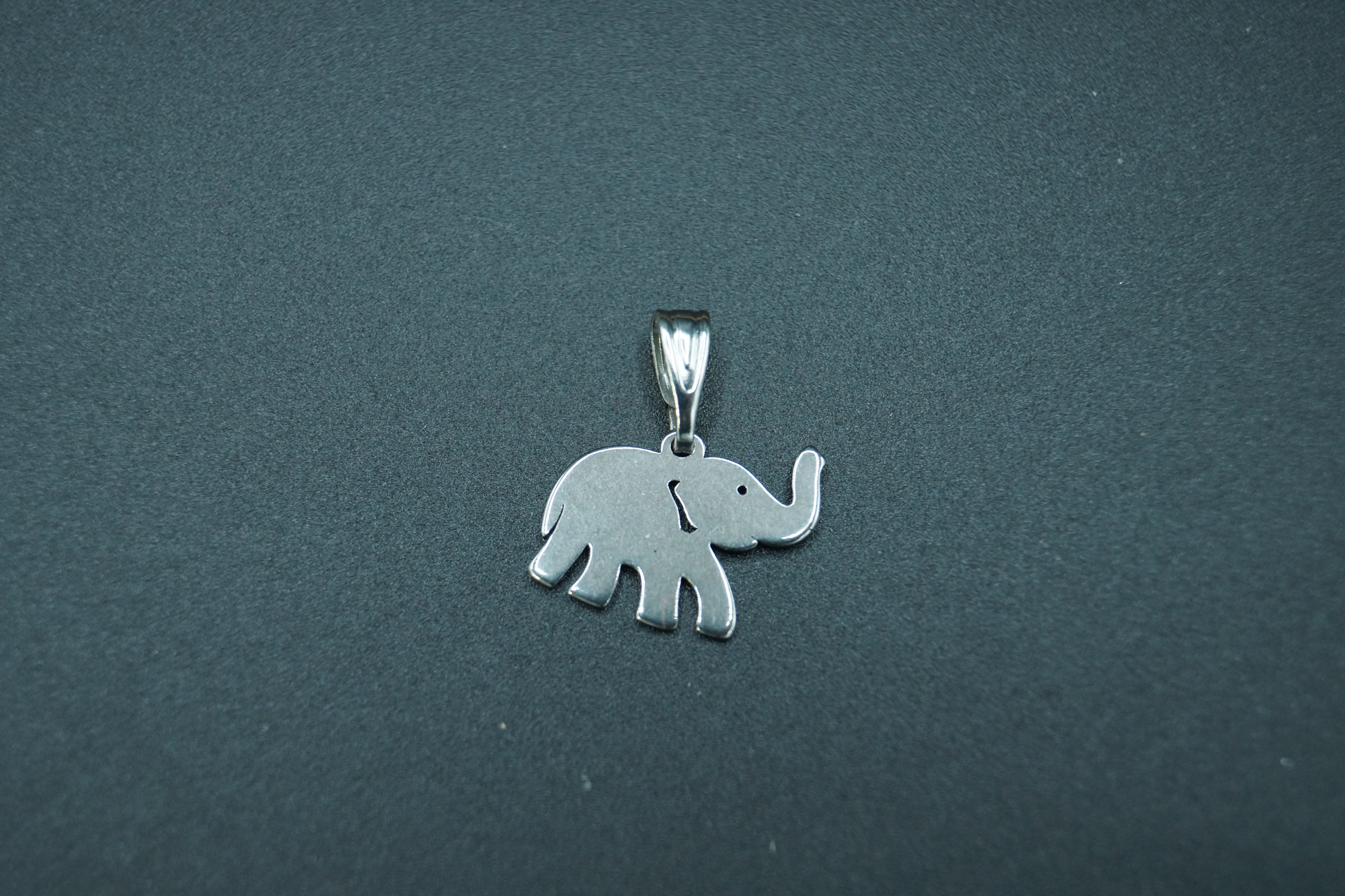 Pendentif éléphant