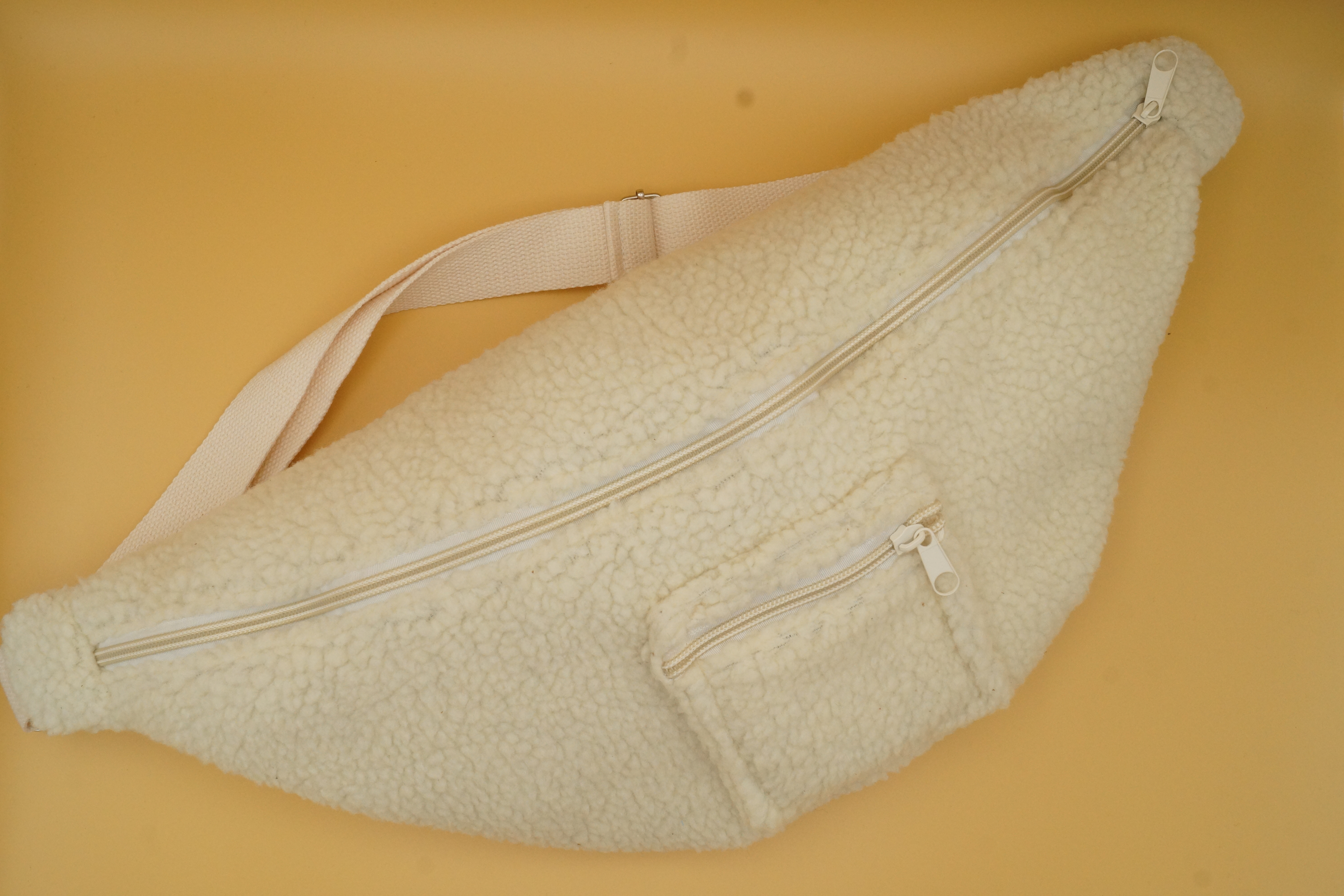 Sacoche banane mouton XXL