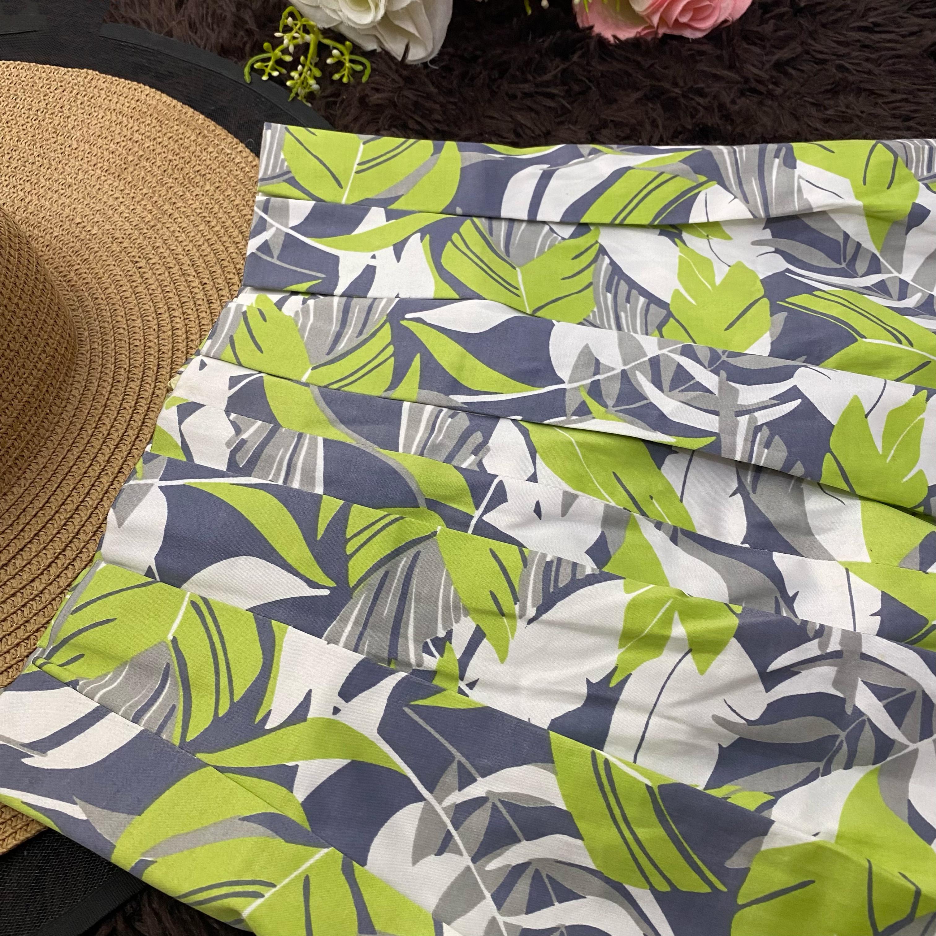 Saia estampada tropical Tamanho P