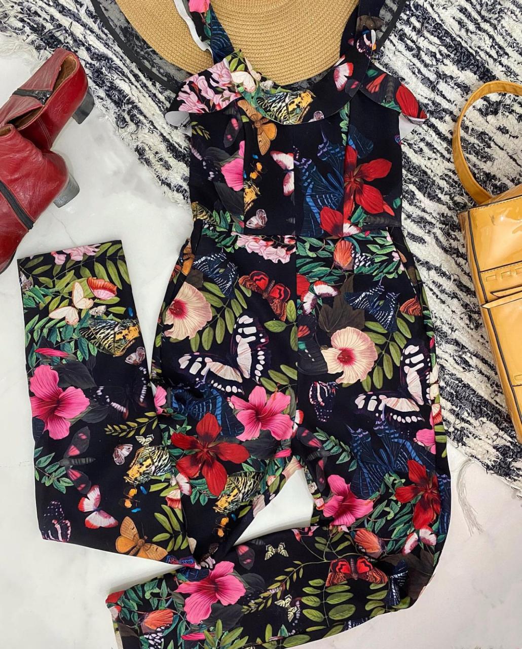 Macacão floral Tamanho P