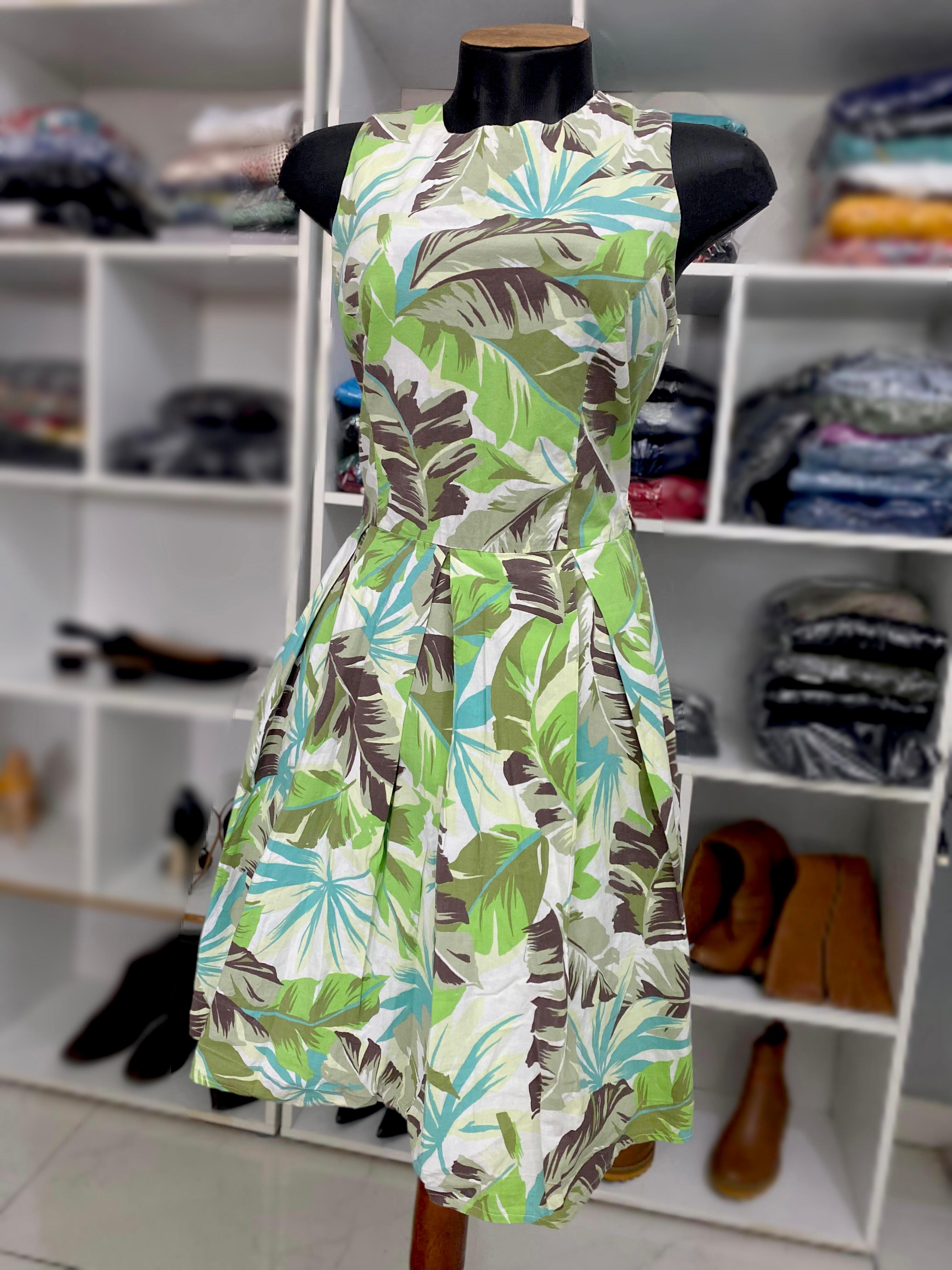 Vestido Estampado de Verão Tamanho P