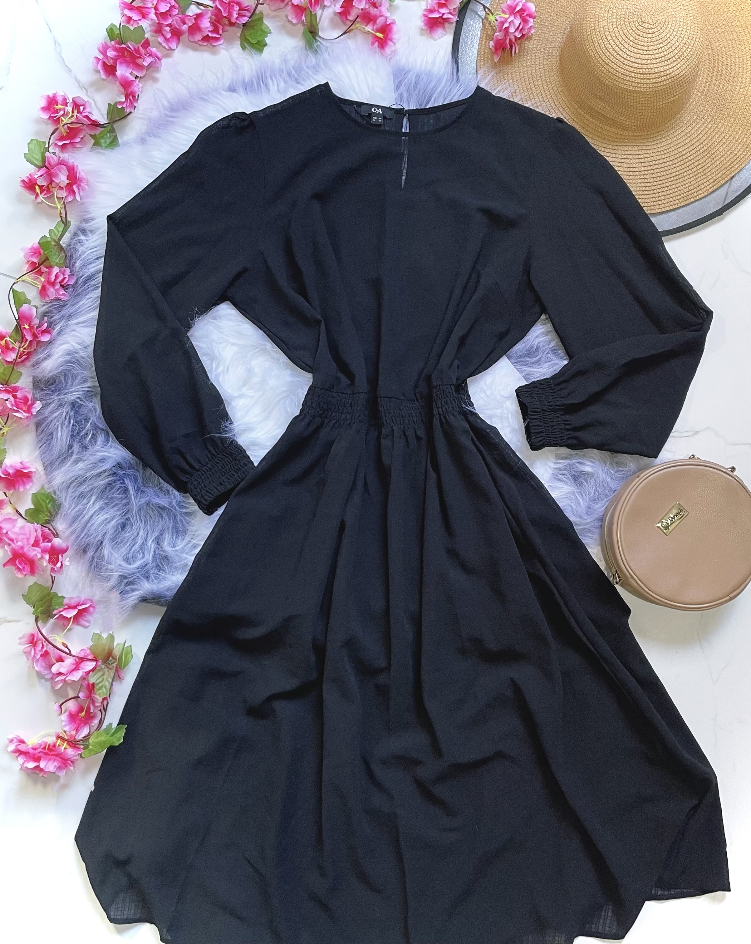 Vestido Preto Elegante