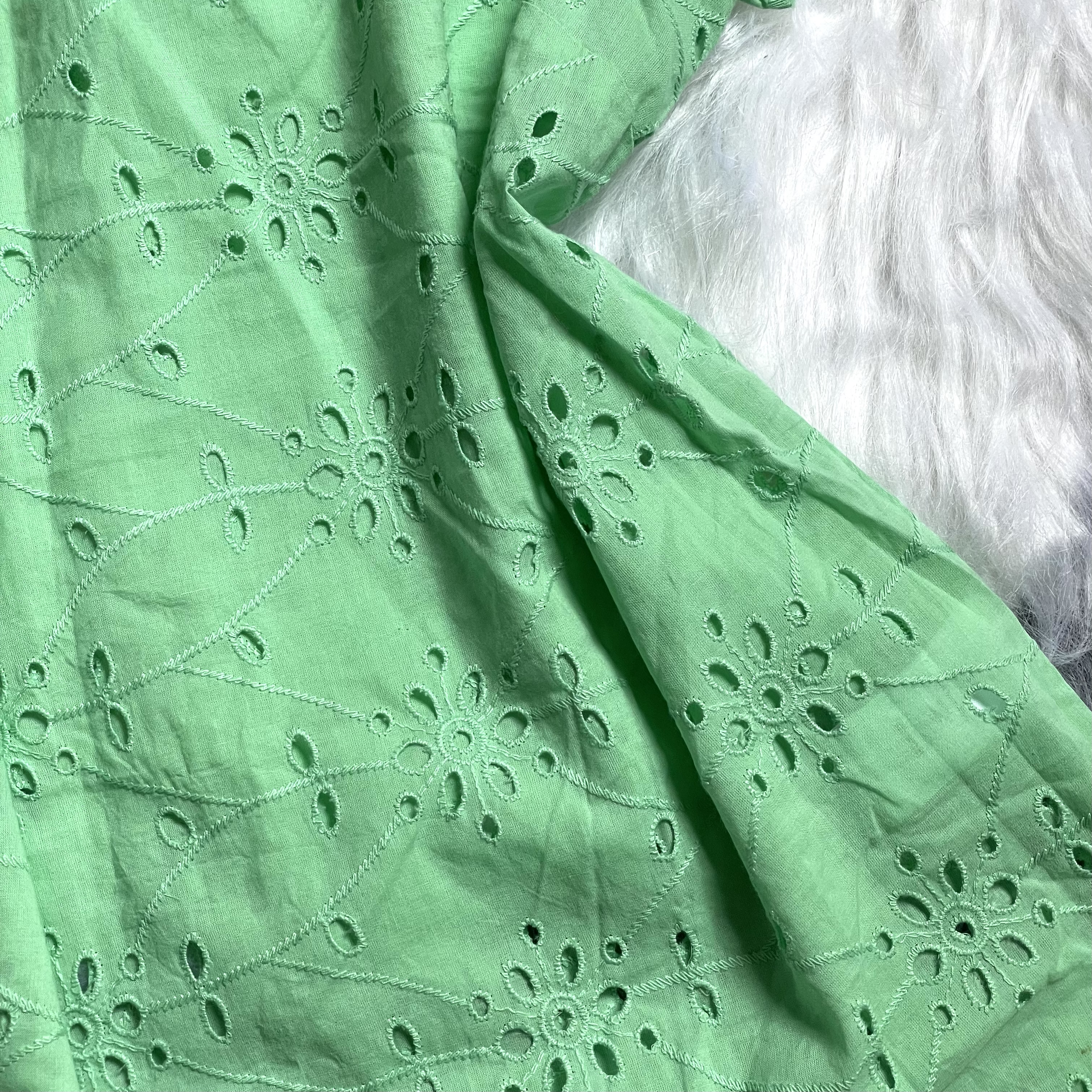 Blusa de Laise com Babados