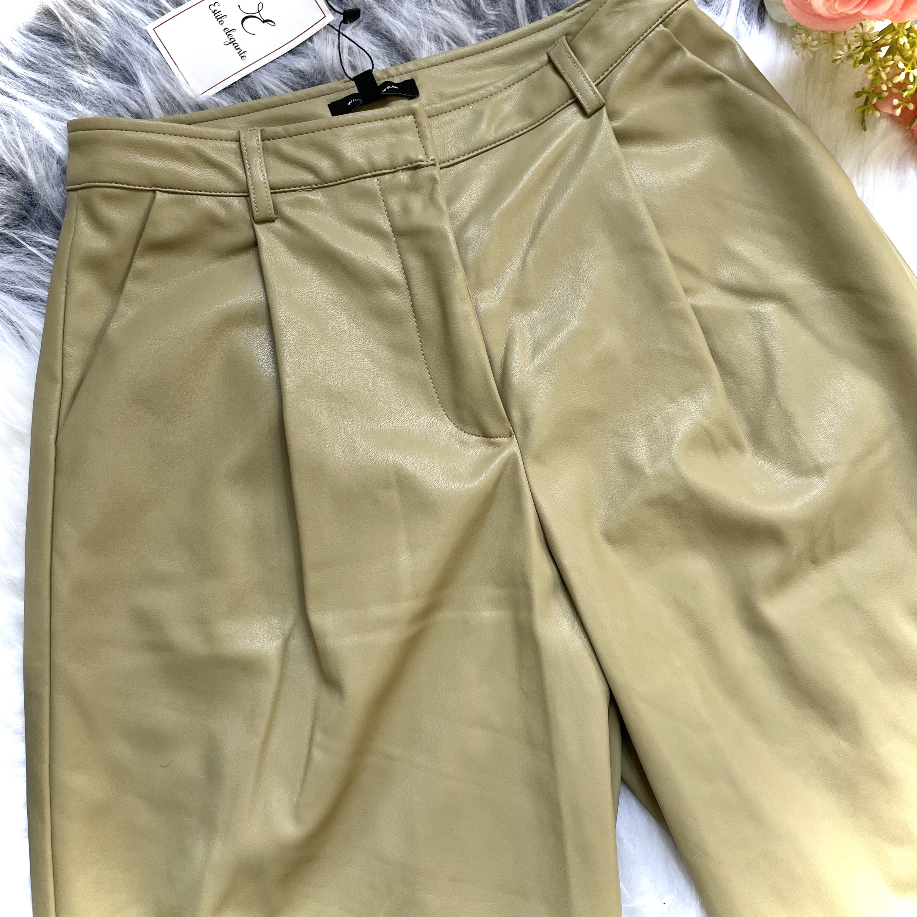 Bermuda - Material Sintético 