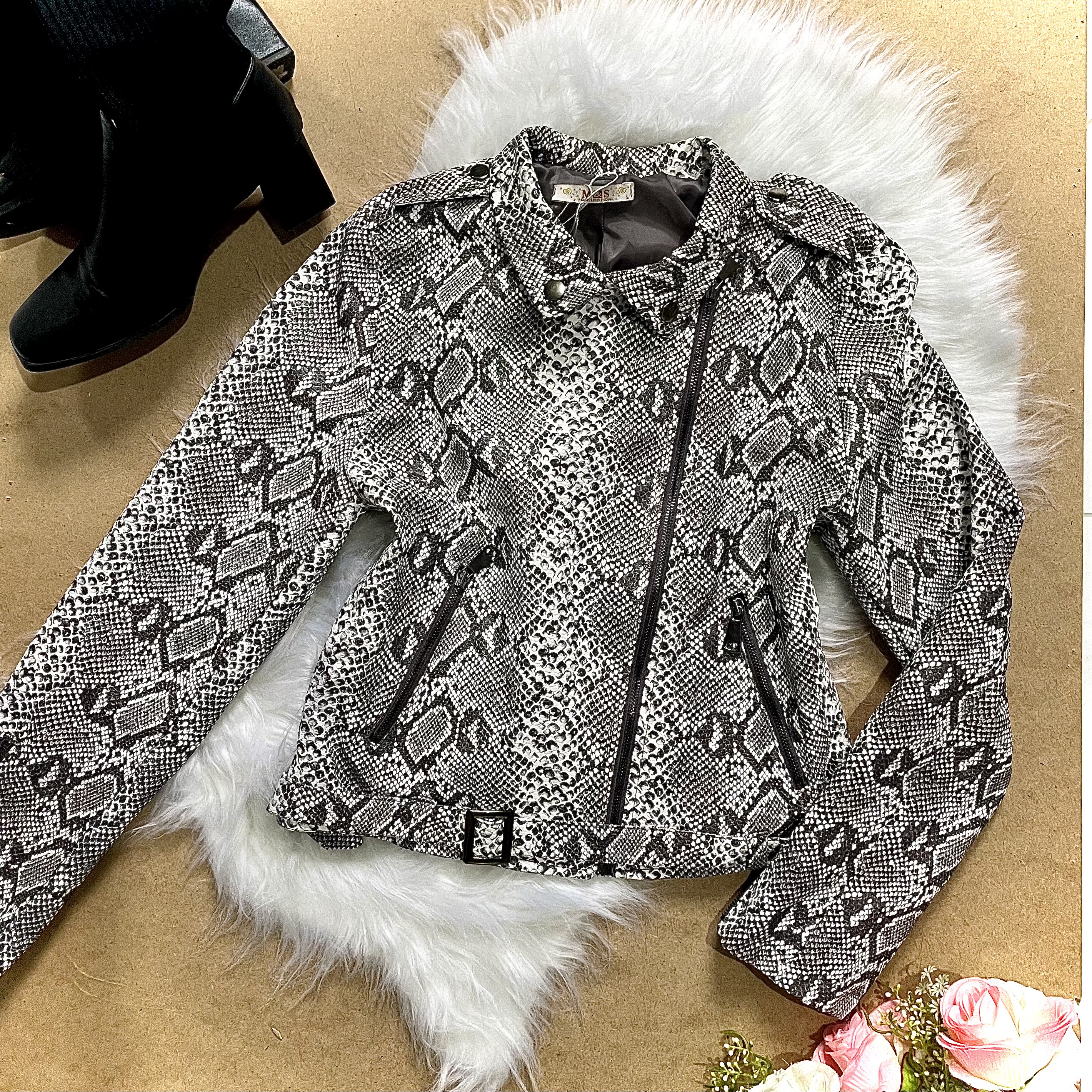 Jaqueta de Couro Sintético 