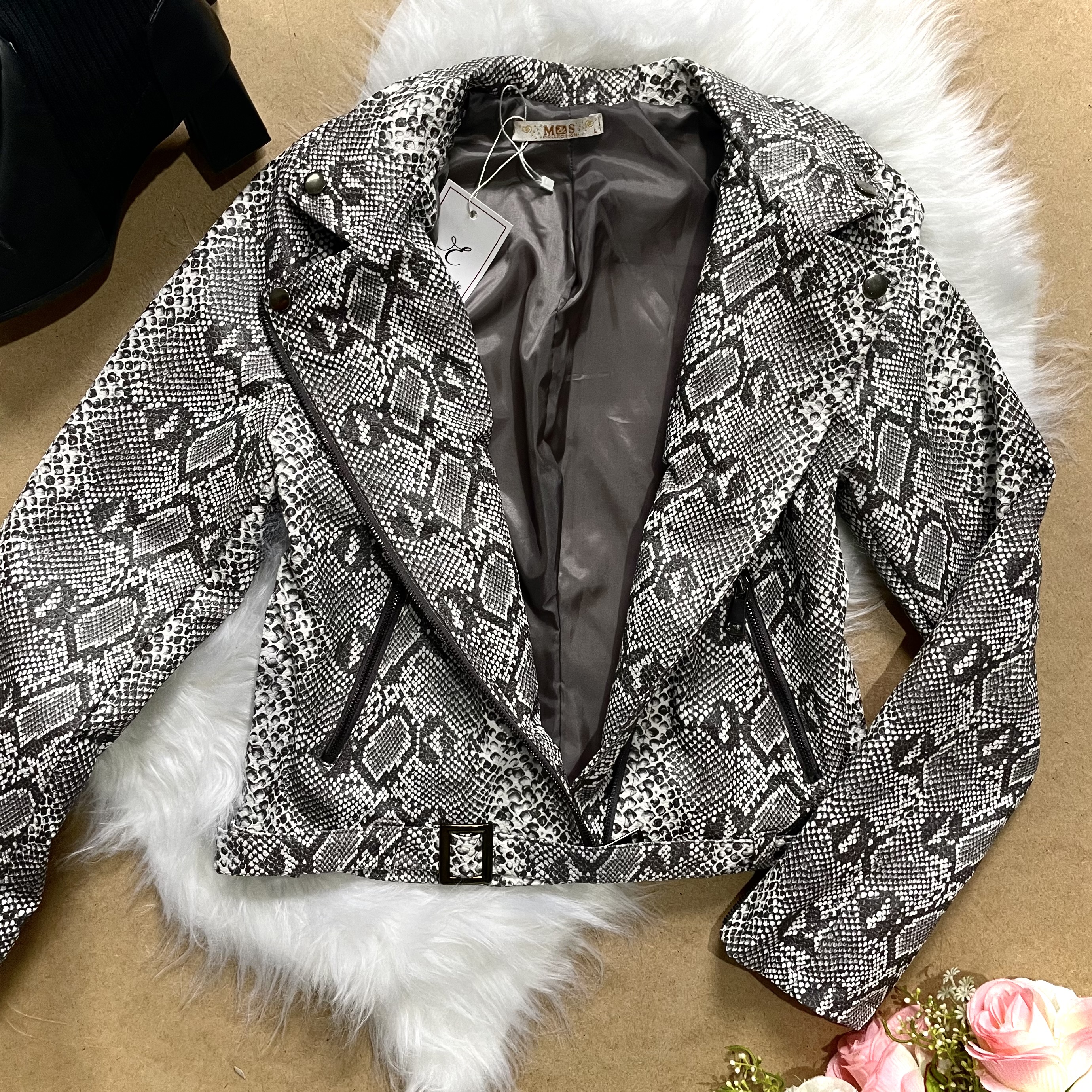 Jaqueta de Couro Sintético 