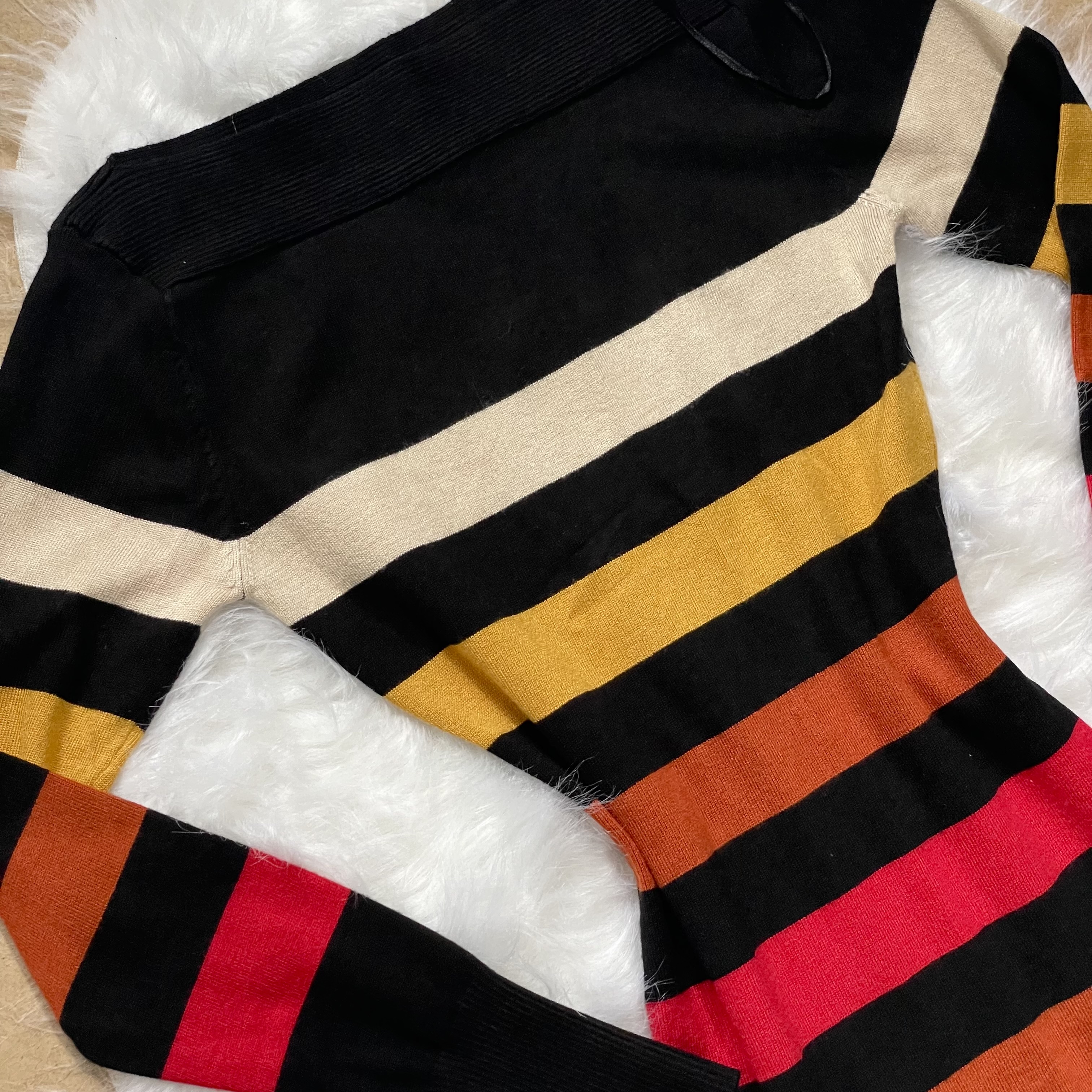 Vestido de listras coloridas