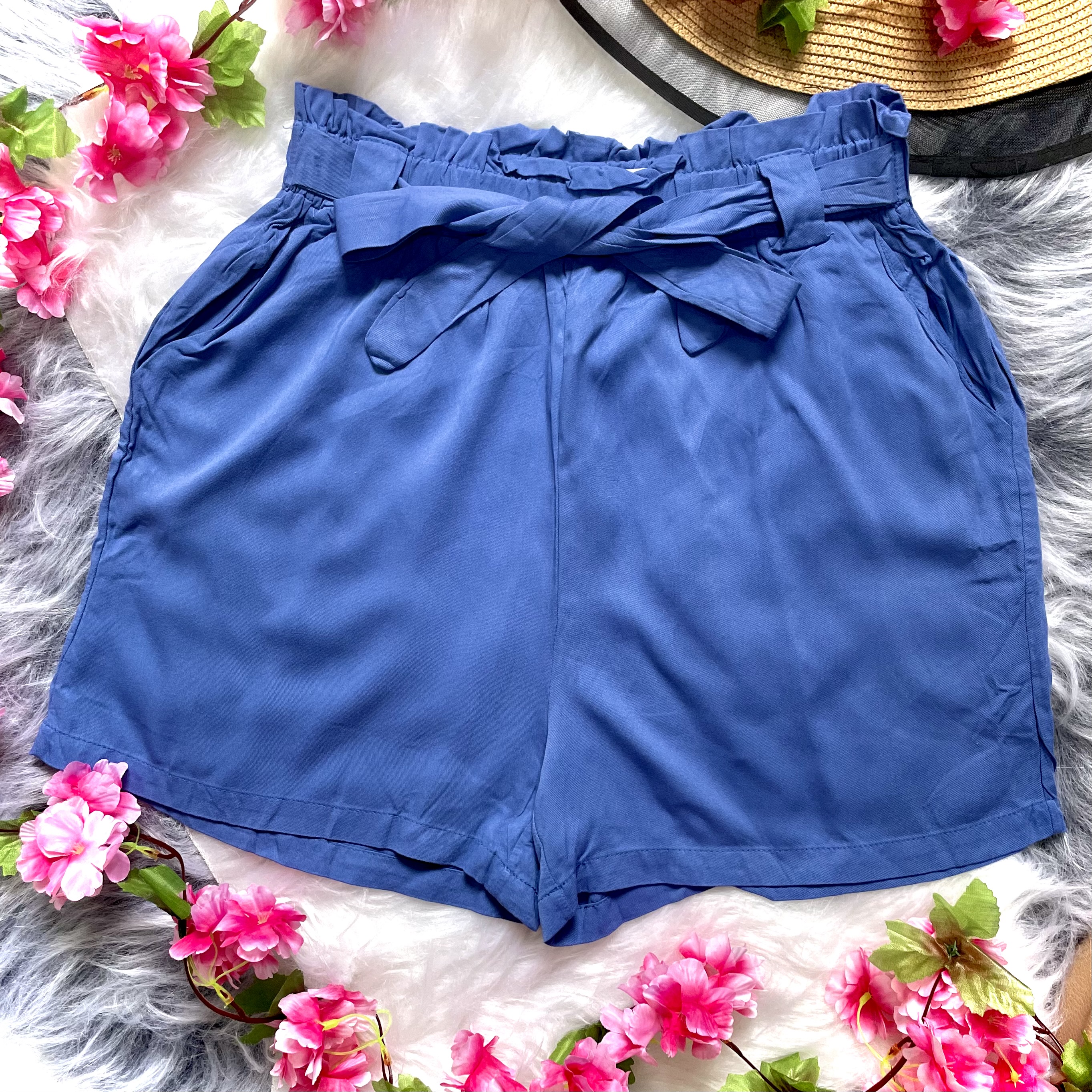 Short azul feminino