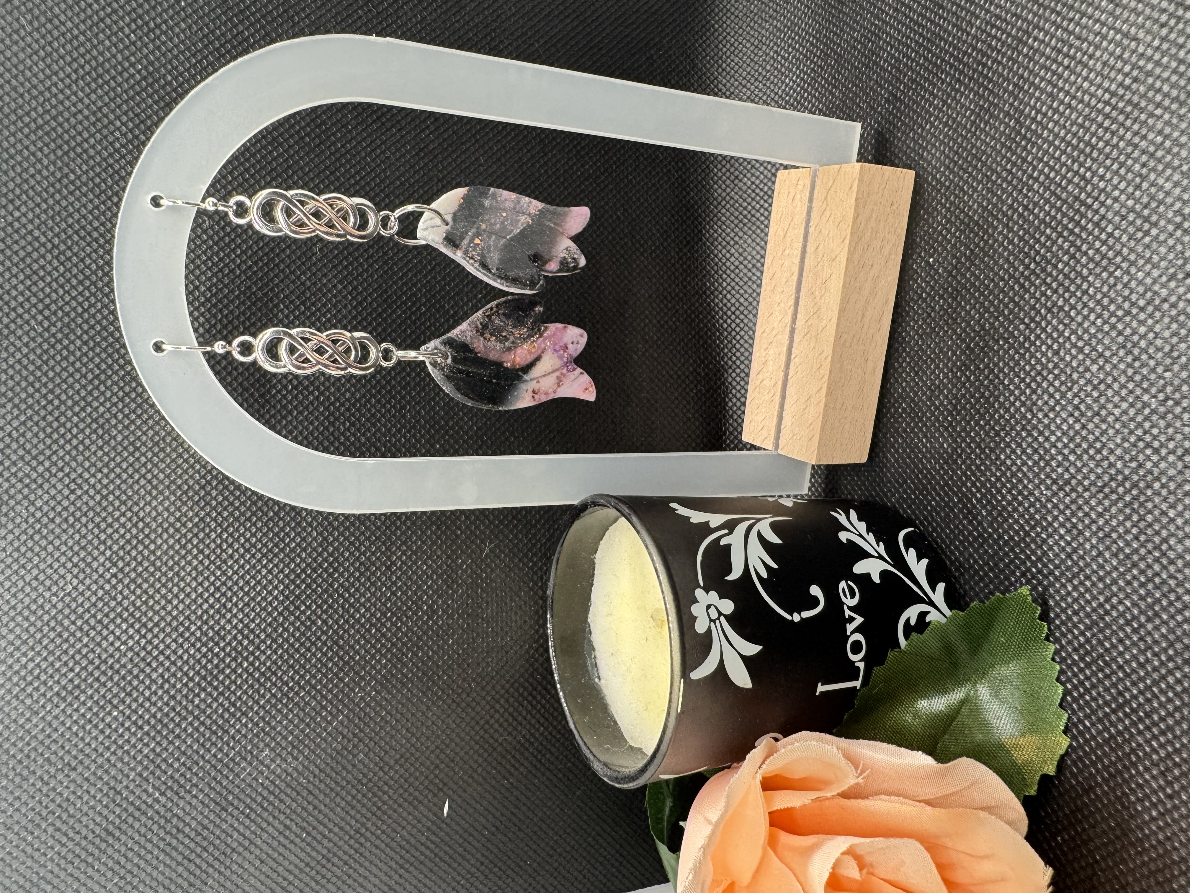 Black and Pink Faux Clay Quart Wings