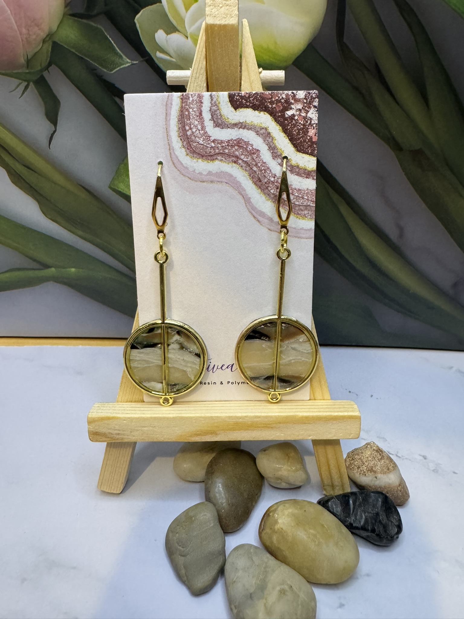 Pendulum Design faux stone