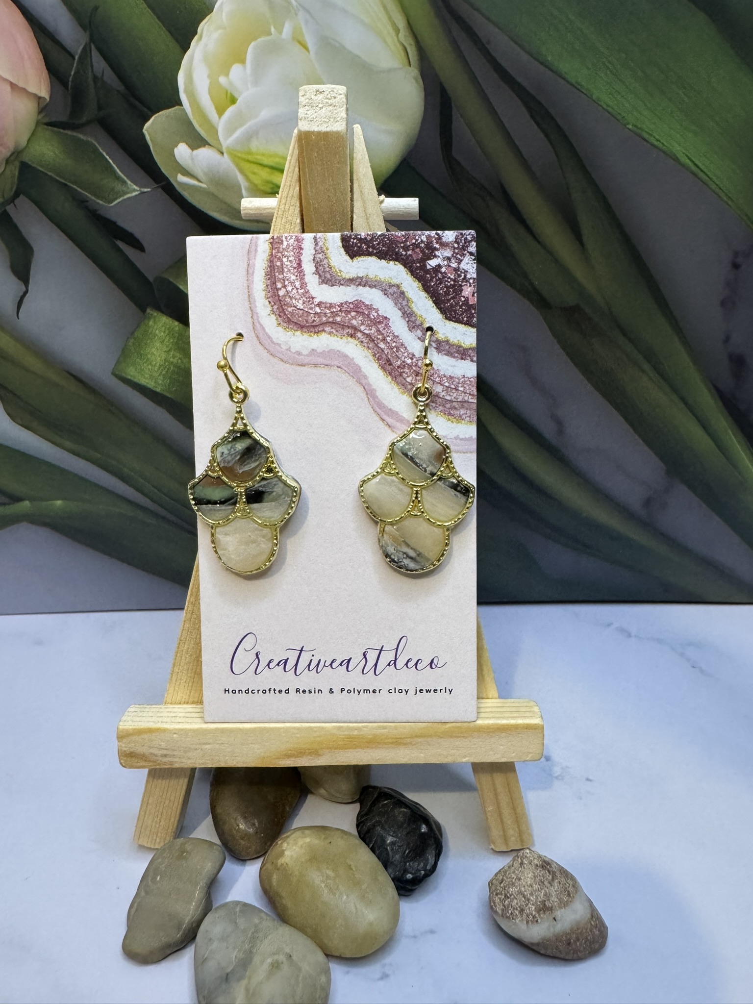 Bubble design faux stone dangle