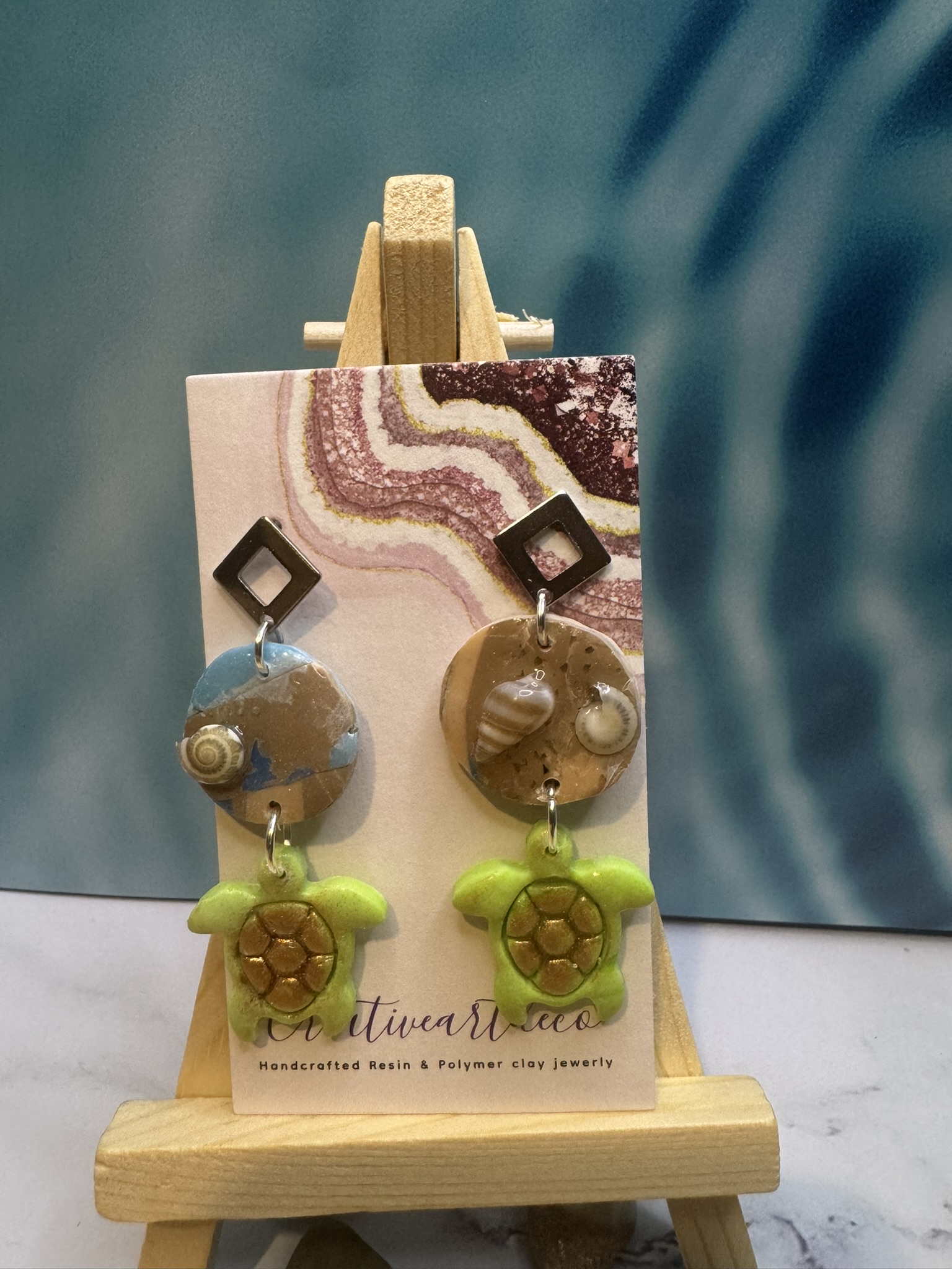 Sea Turtle and Ocean Drops