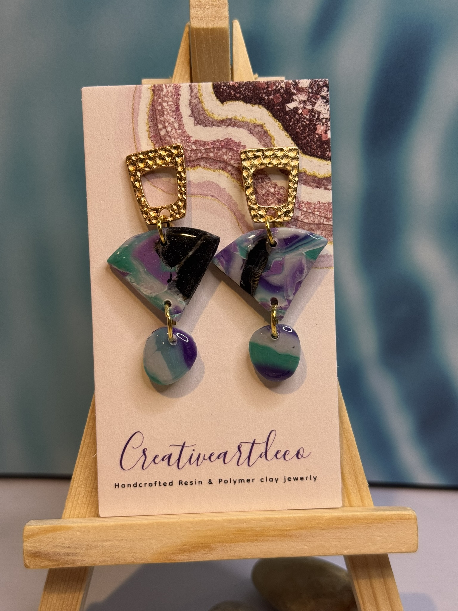 Geometric Dangles
