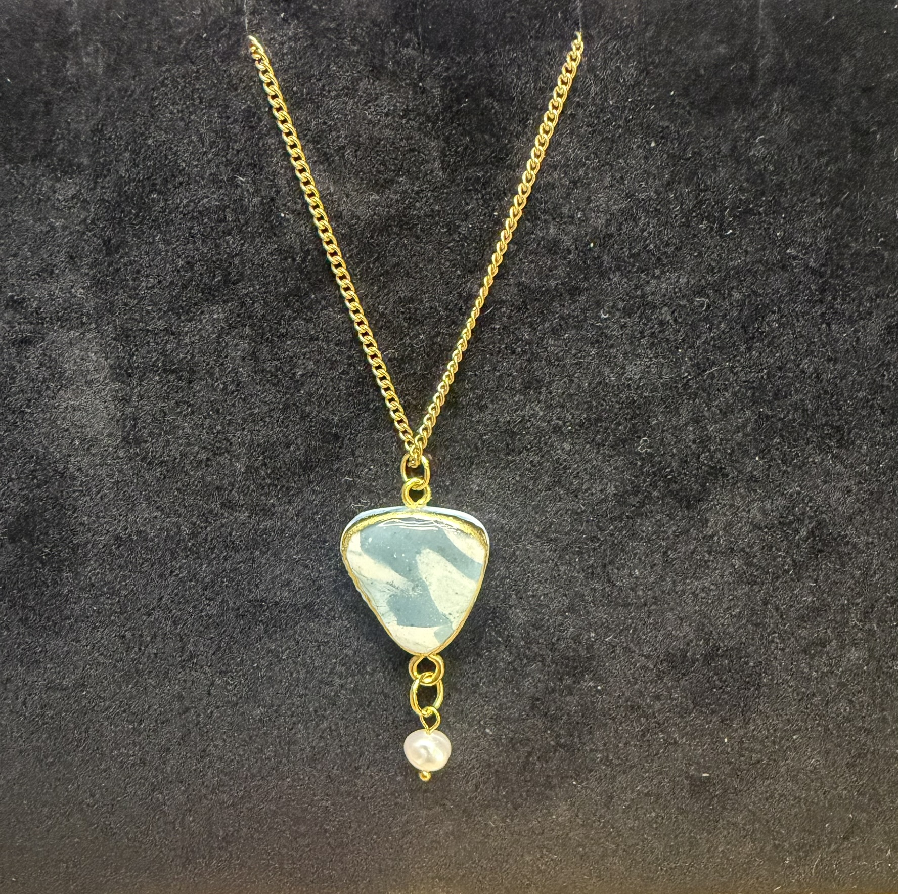 Gold Chain Necklace with Faux Stone Pendant with Fresh water pearl