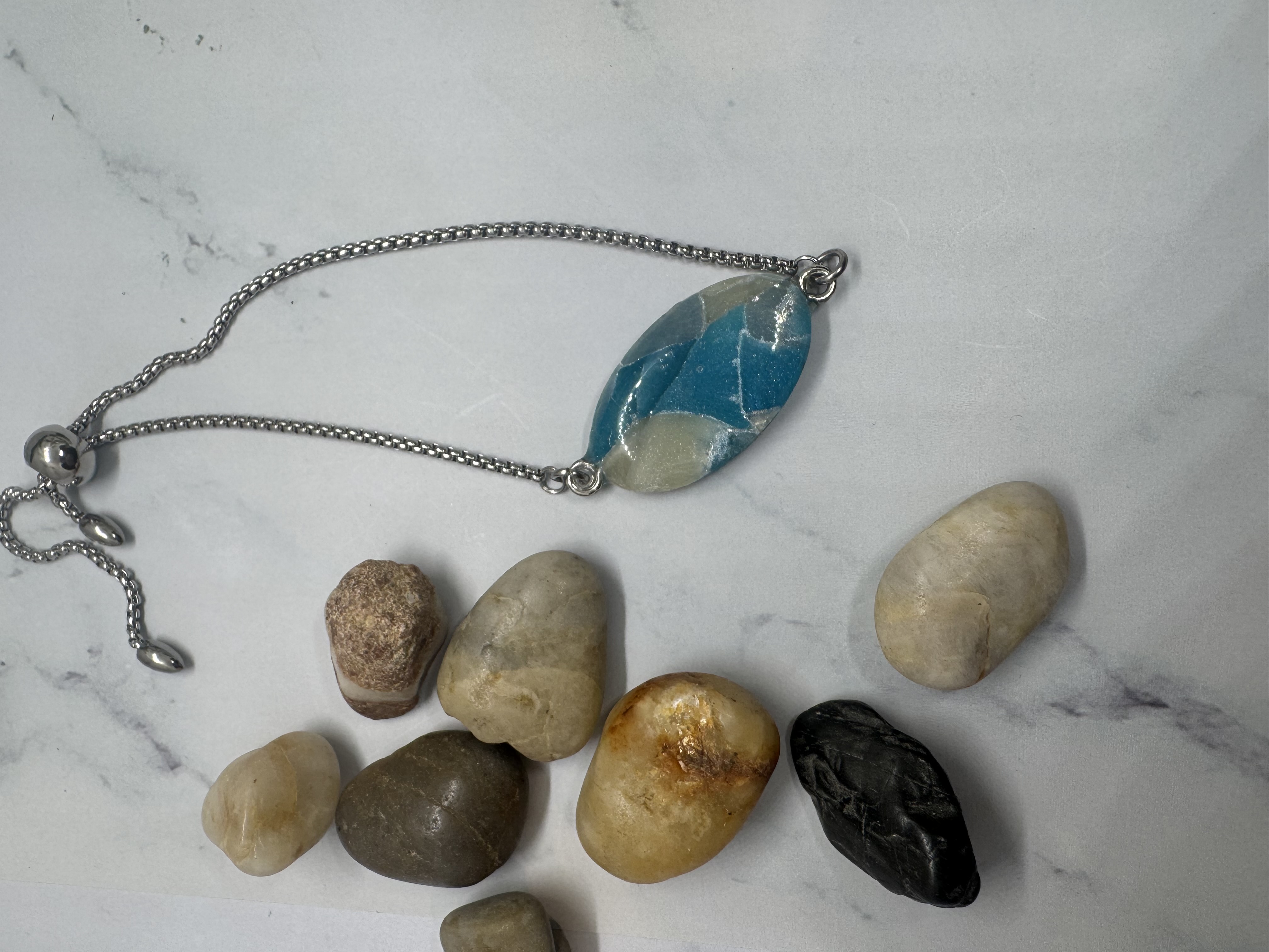 Elegant Ocean Blue Faux Clay Stone Bracelet