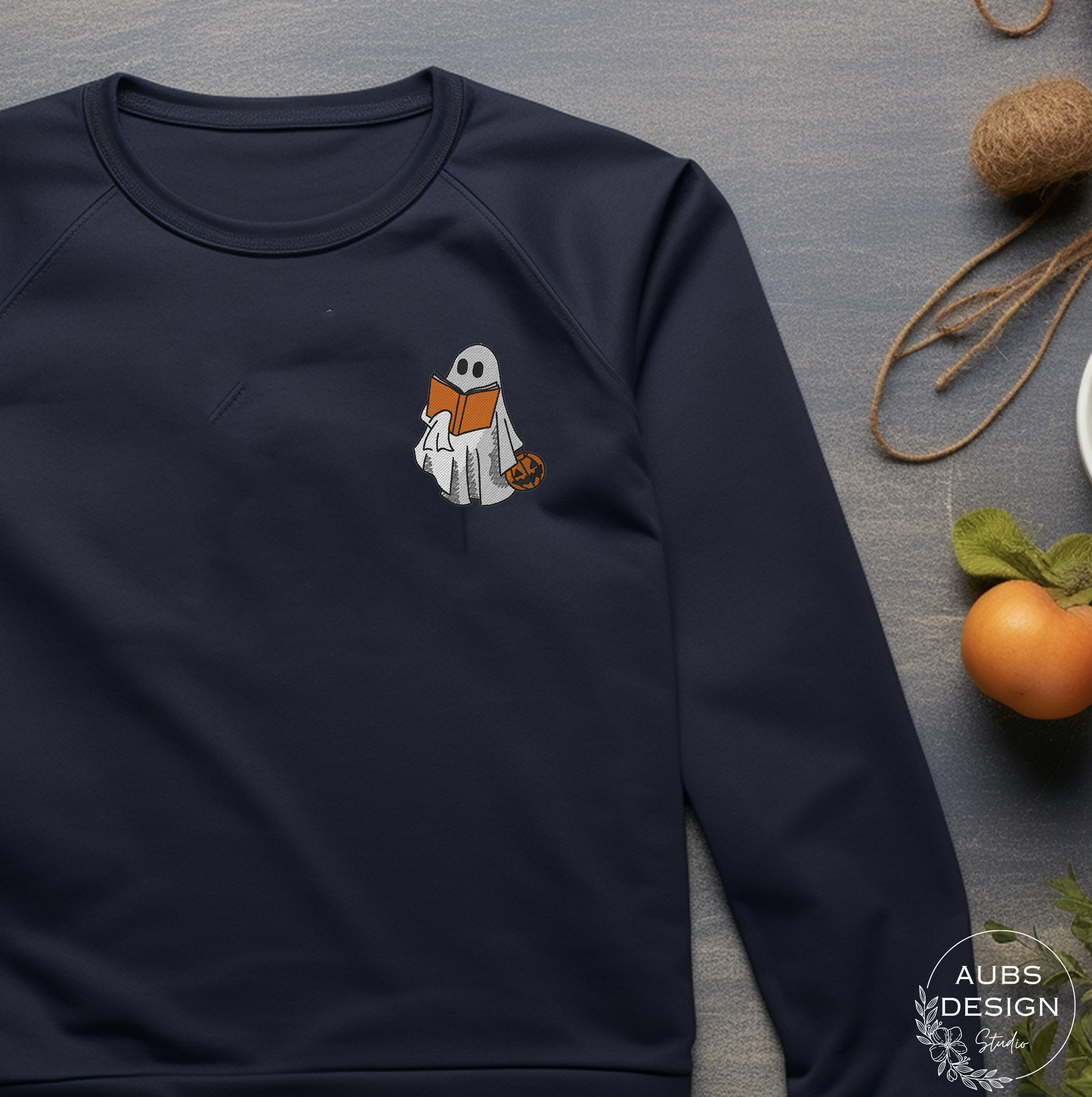 Books and me - Ghost Halloween Embroidery