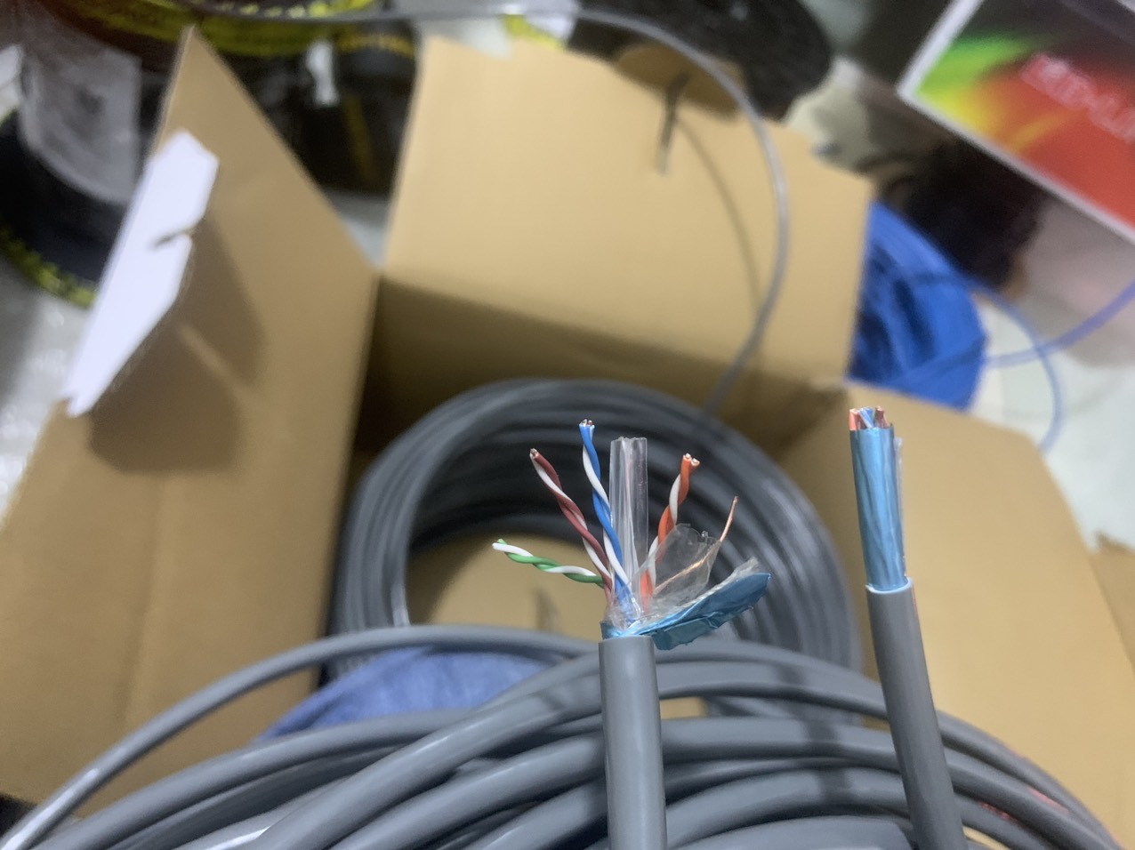 CUỘN 305M CÁP MẠNG CAT6 FTP CHỐNG NHIỄU STS