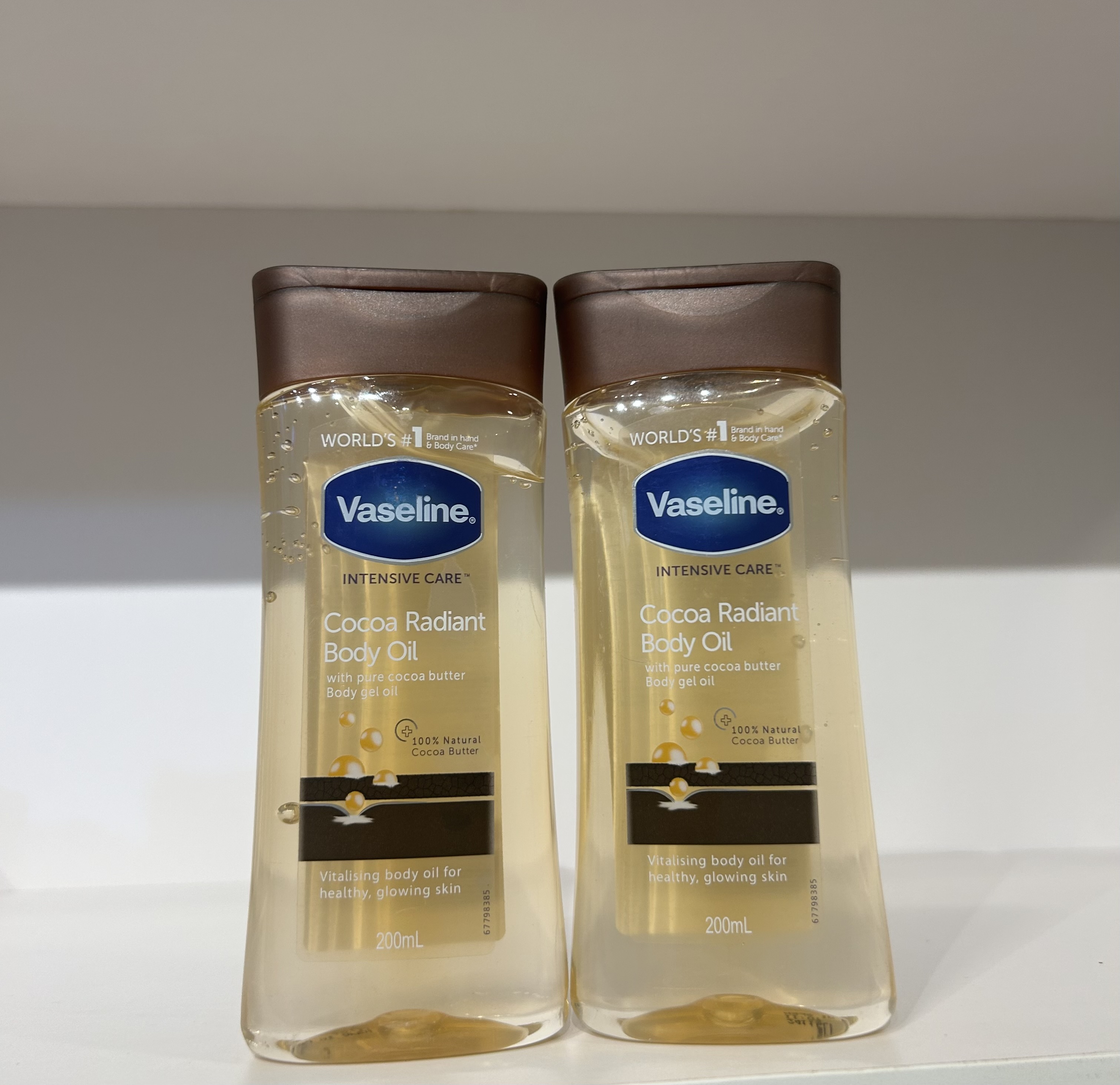 Vaseline Cocoa Radiant Body Oil (Brown Cap)