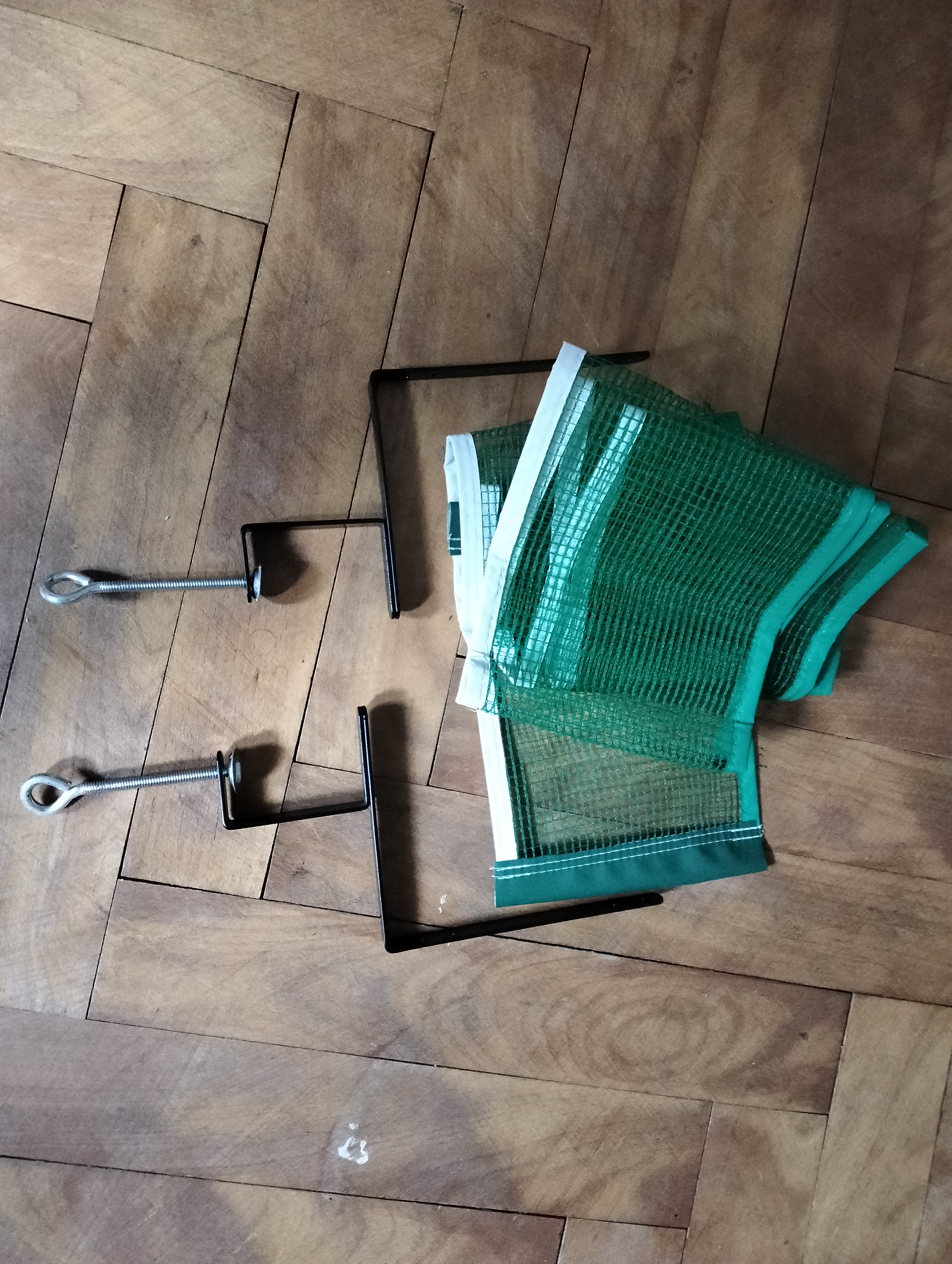 Table tennis net for casual play