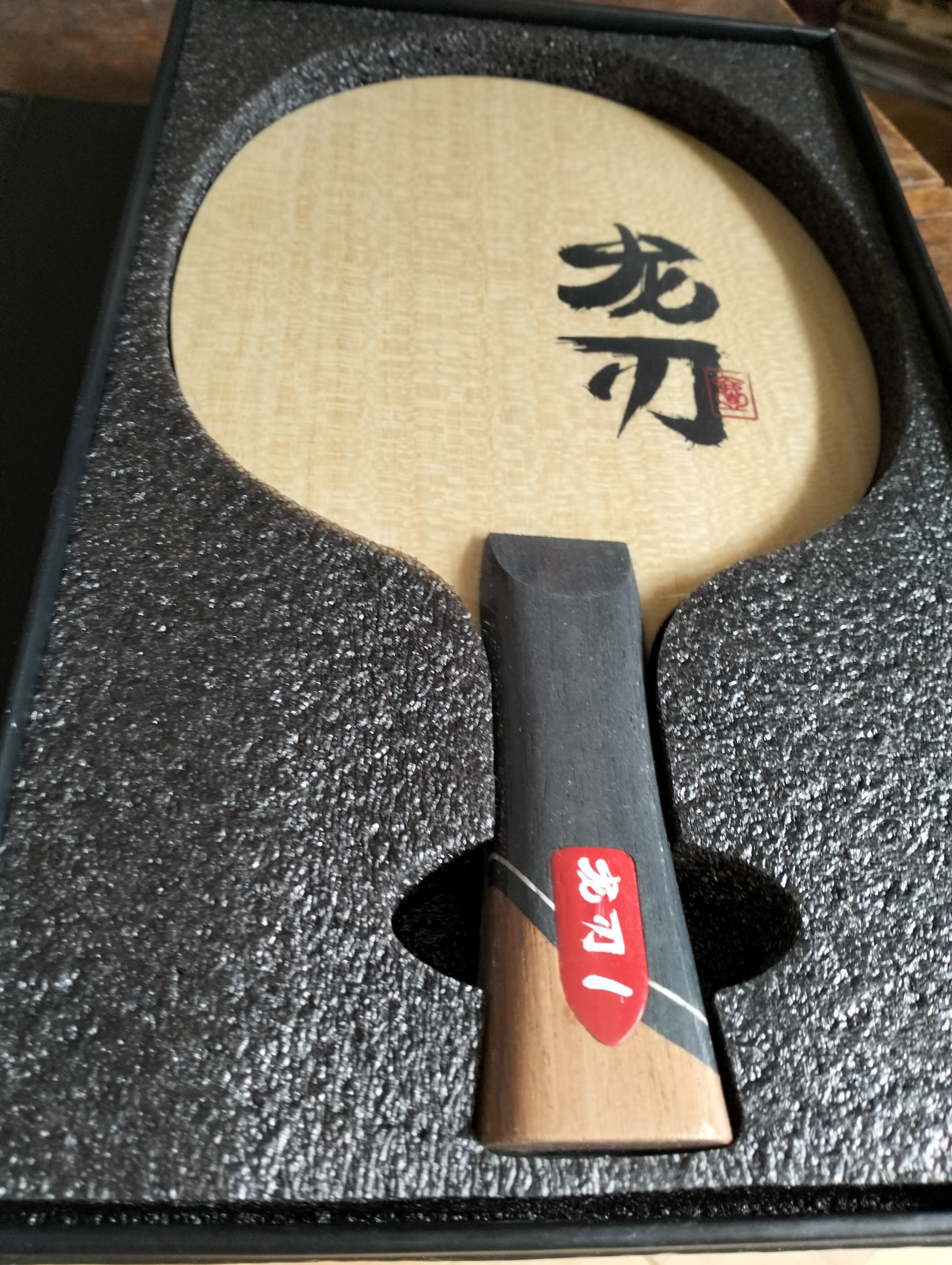 Beautiful Dragon Blade -5 wood combined with 2 Zylon-Carbon (ZLC) layers.