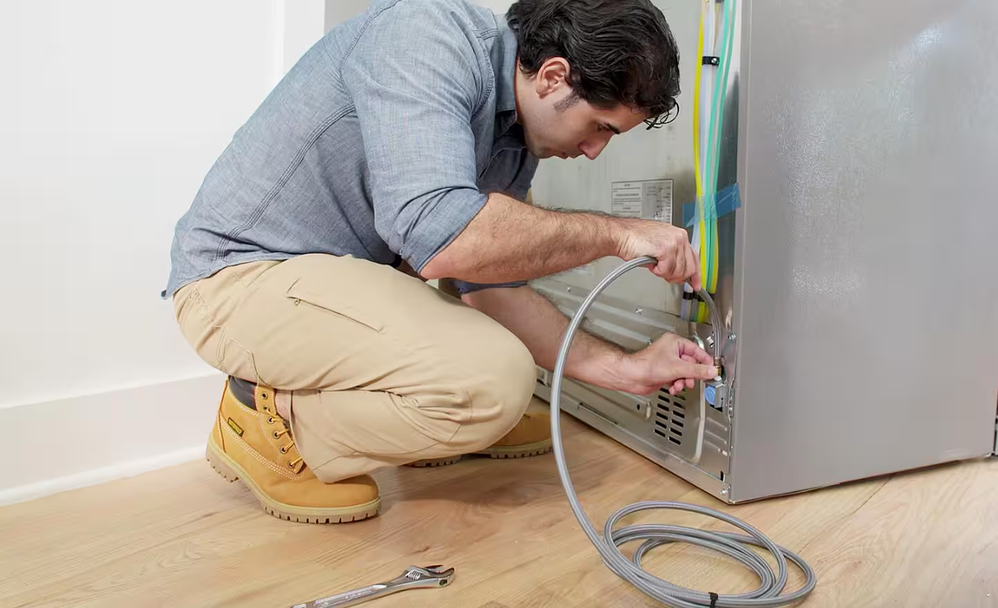 Refrigerator Ice and Water line connection
