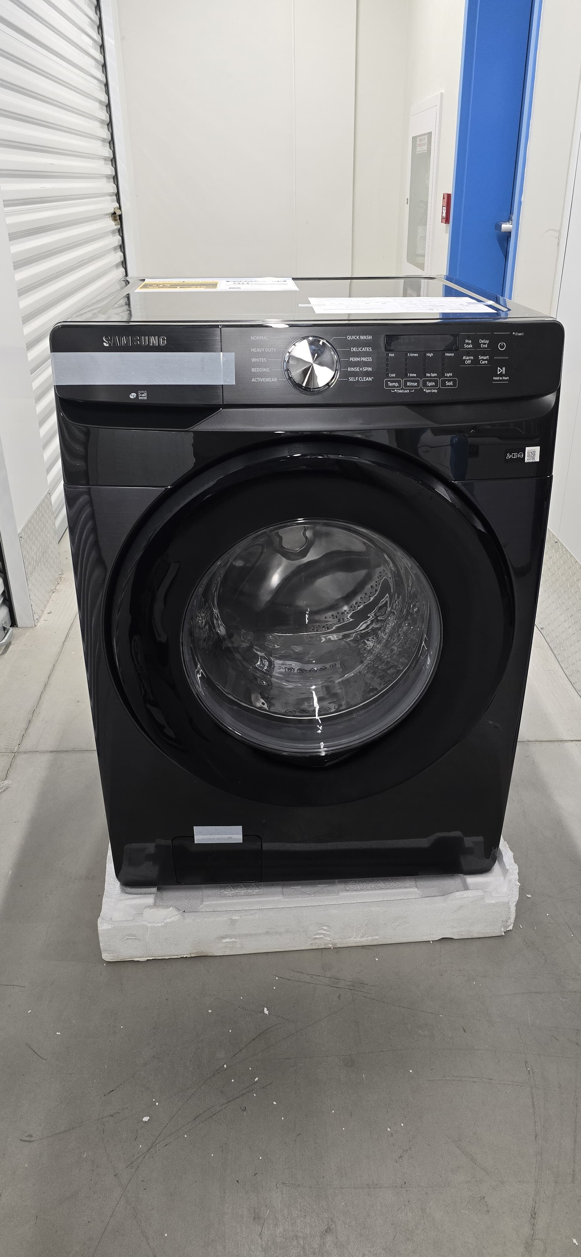 Samsung WF45T6000AV/A5 5.2 Cu. Ft. High Efficiency Front Load Washer  - Black