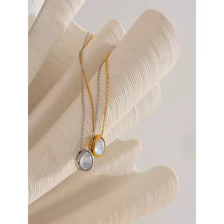 Colar Pedra Natural Opal - Dourado