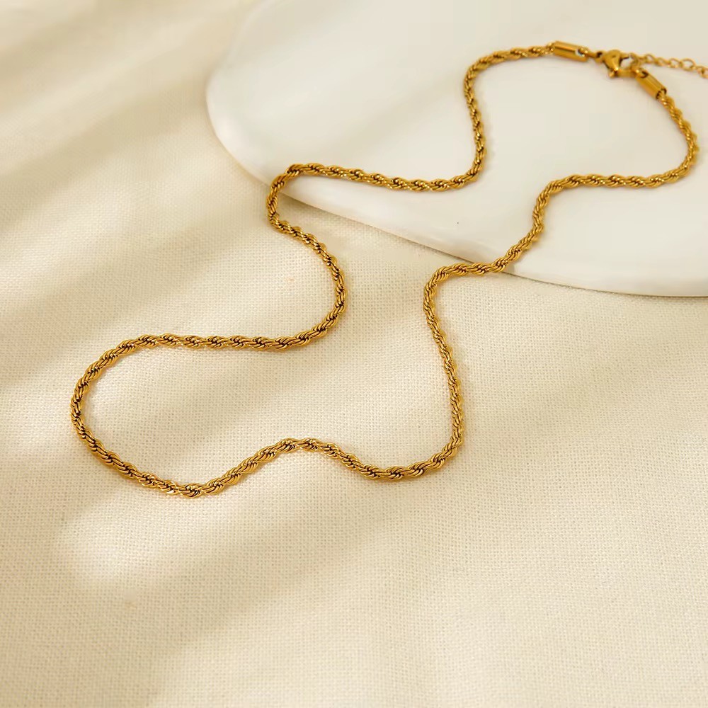 Colar corrente torcida - Dourado