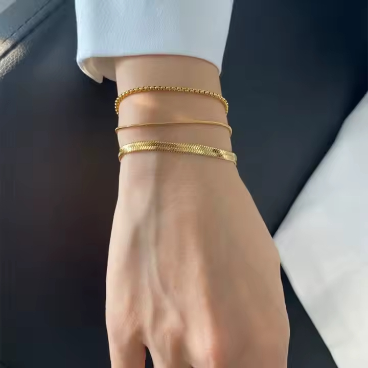 Pulseira malha fina - Dourado