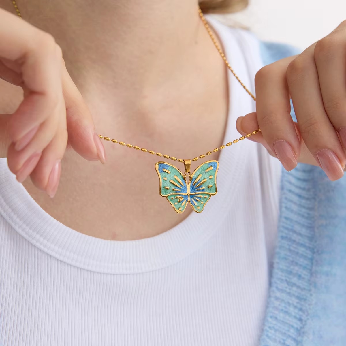 Colar Pingente Borboleta esmaltado