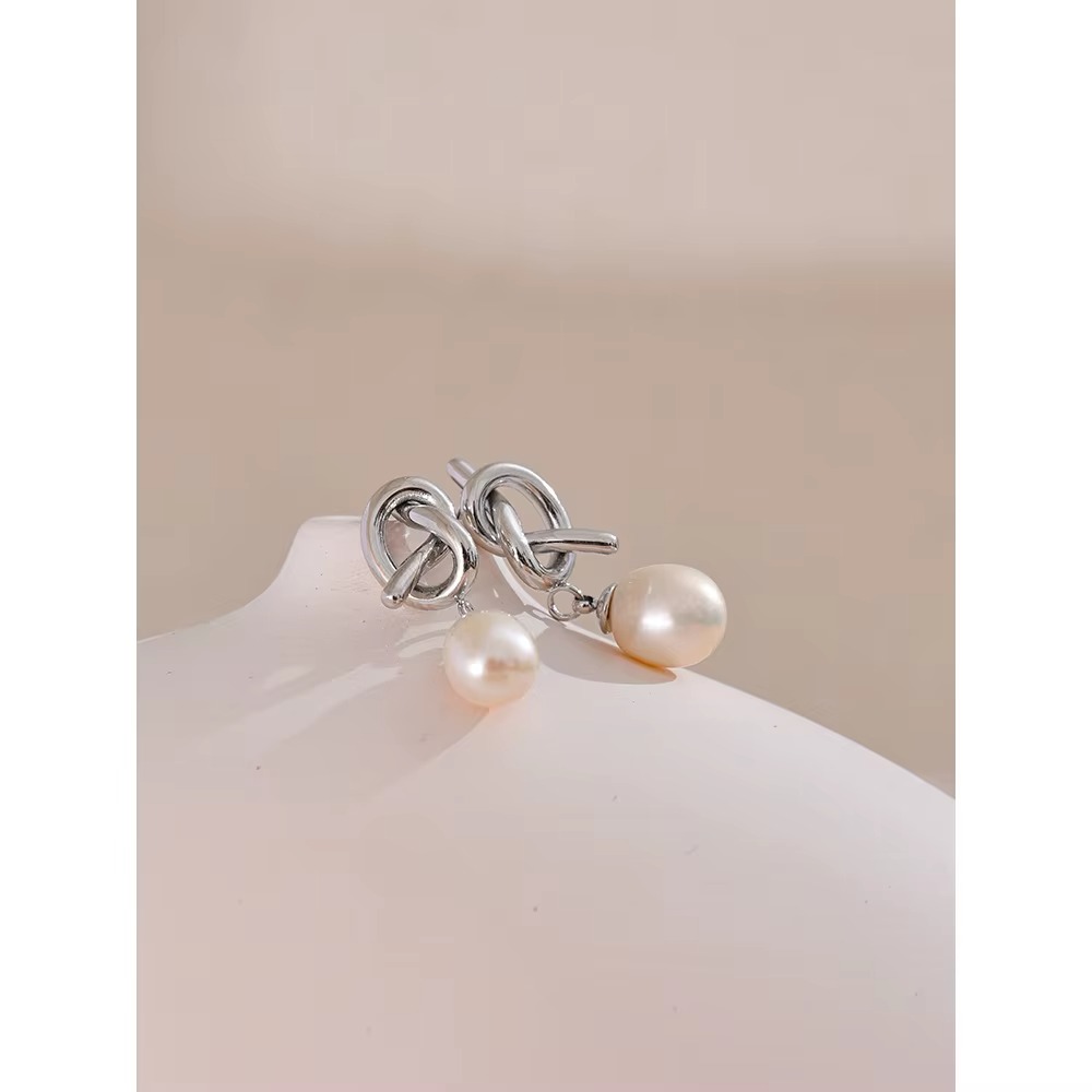 Brincos Nó Pérola de água-doce