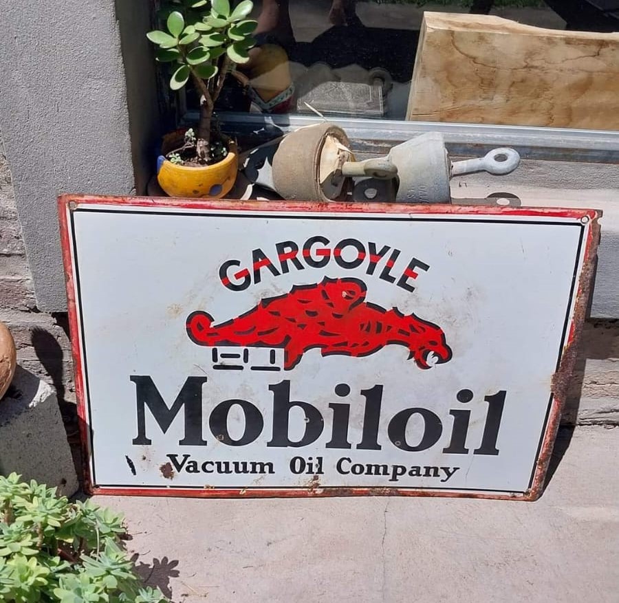 Old Original Vintage Gargoyle Mobiloil Enamel Porcelain Sign