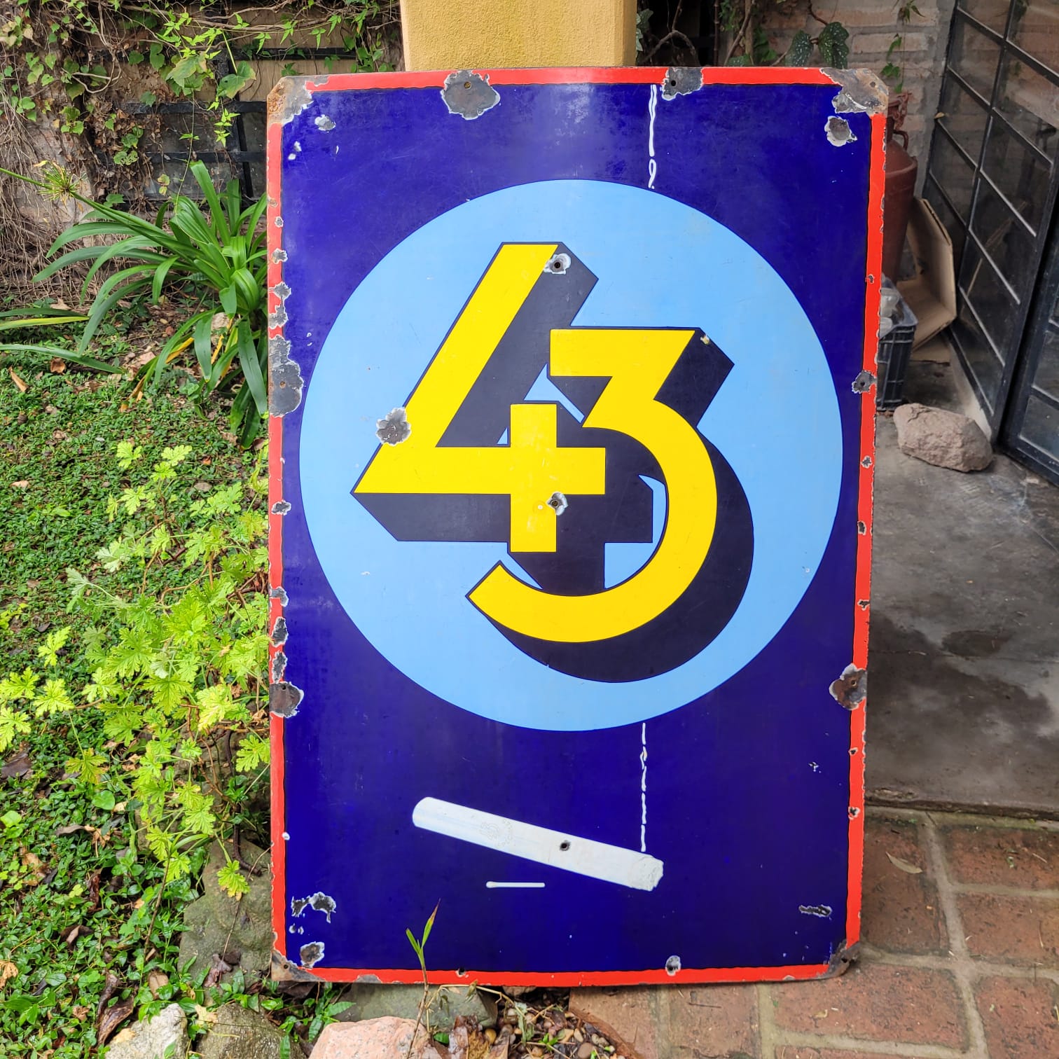 Original Old Enamel Porcelain CIGARRILLOS 43 sign