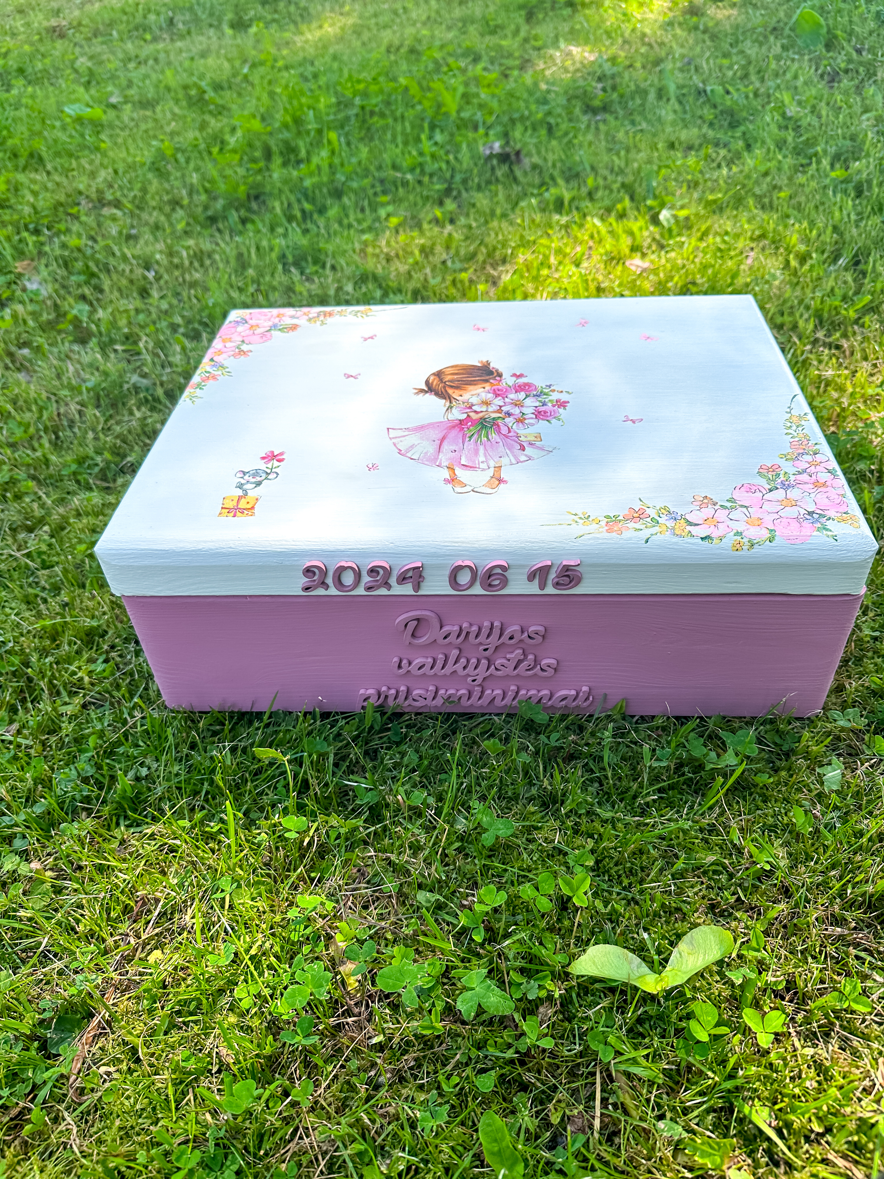 Vaikystės prisiminimų dėžutė mergaitei