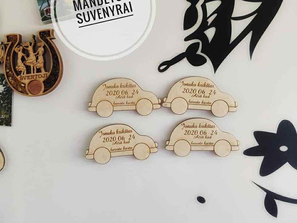 "Automobilis" - krikštynų magnetukai