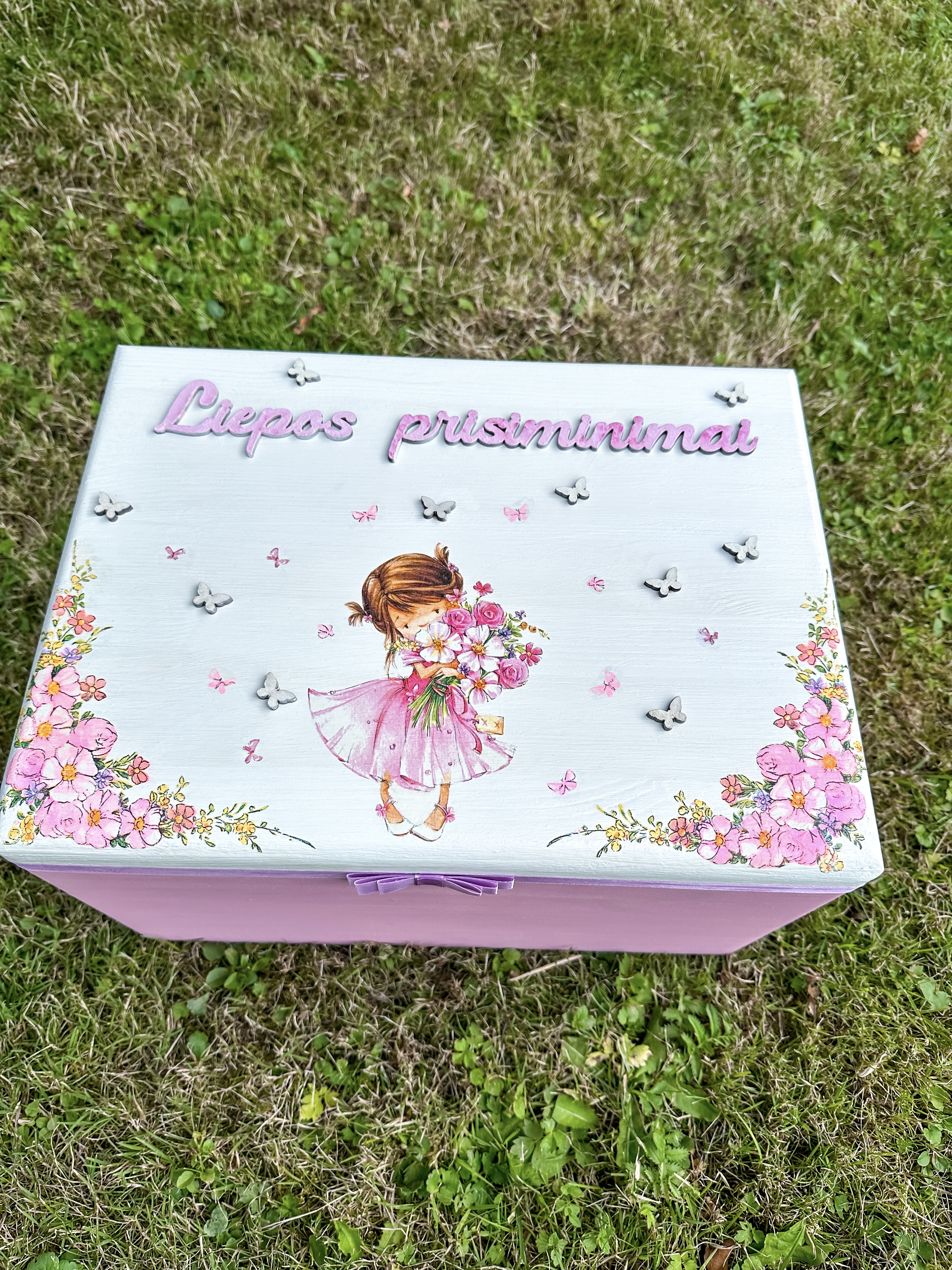 Personalizuota vaikystės prisiminimų dėžė