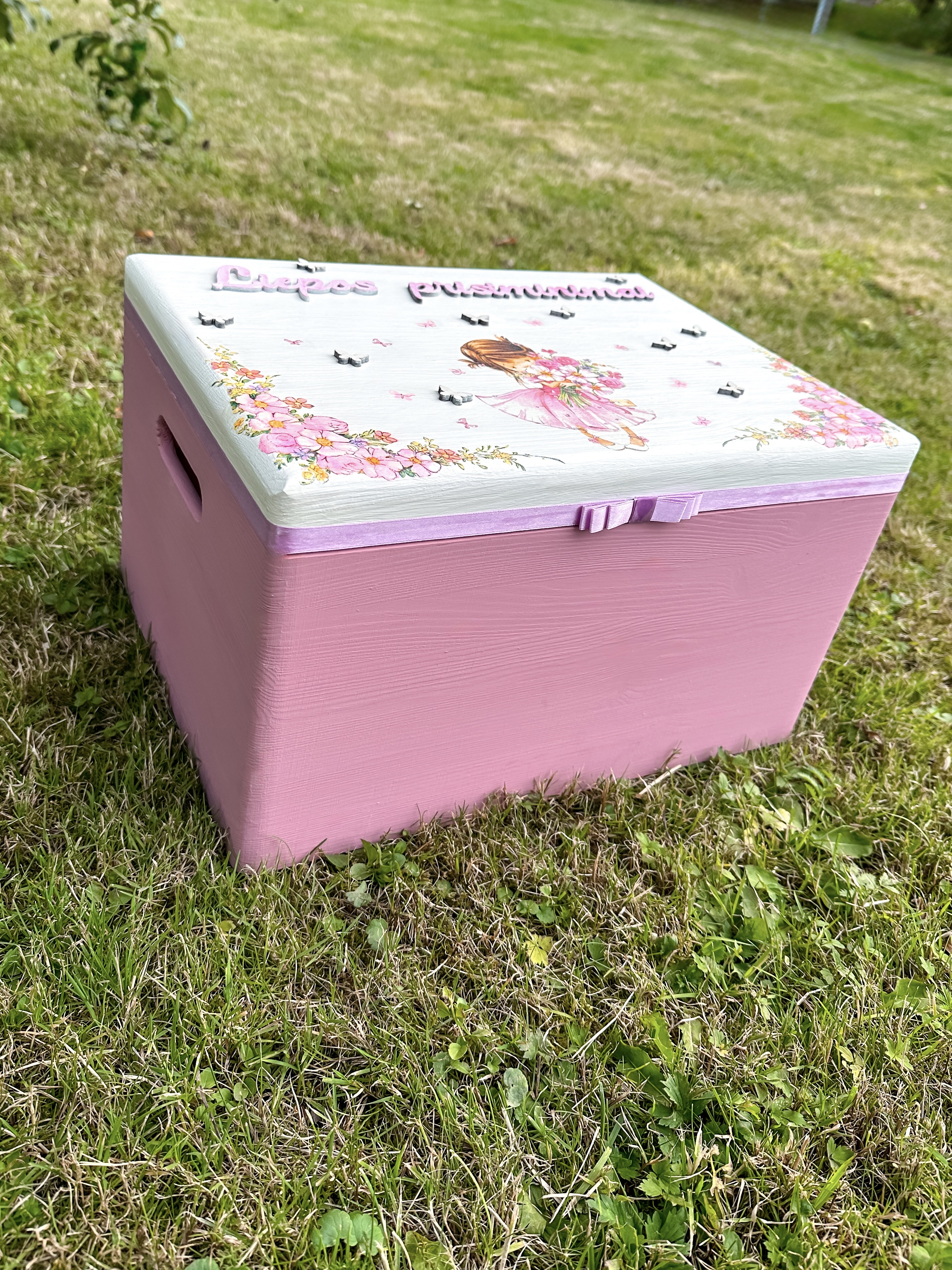 Personalizuota vaikystės prisiminimų dėžė