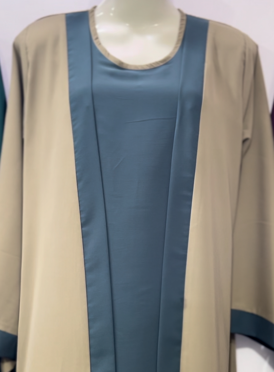 Elegant two-tone abaya (EB00004)