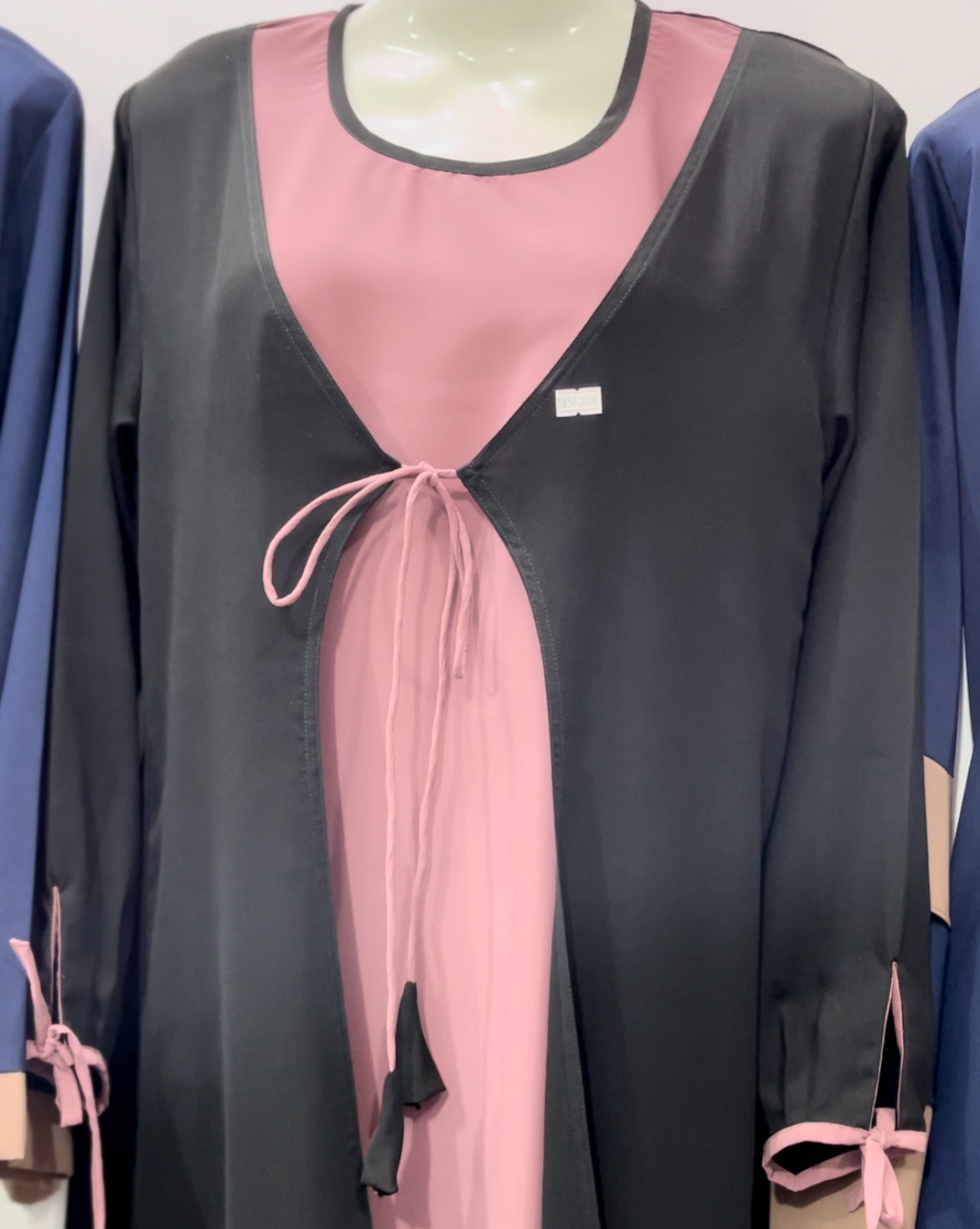 Elegant black and pink two-tone abaya (EB00006)