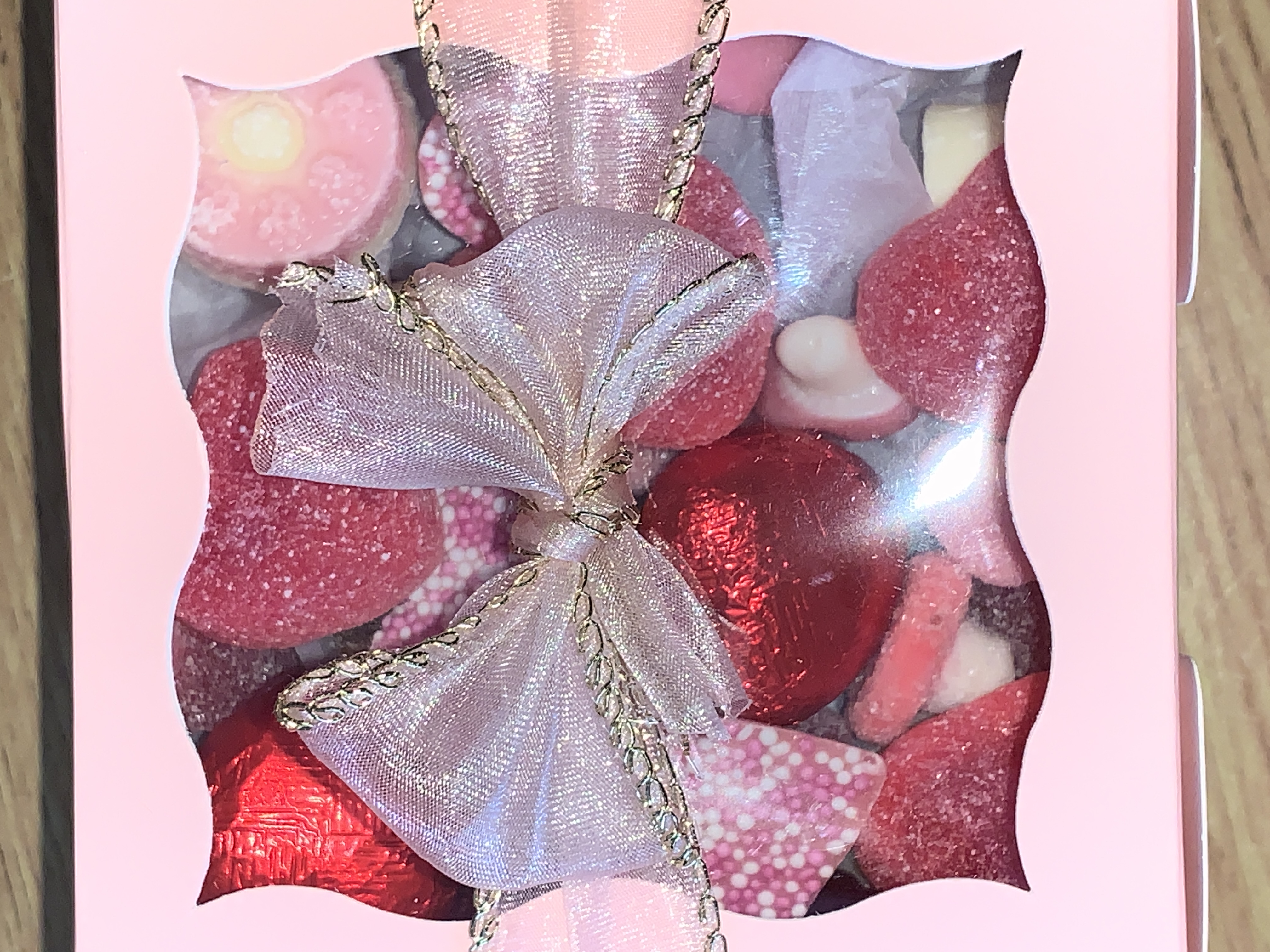 💚Treat box with a variety of sweets and complete with ribbon💚