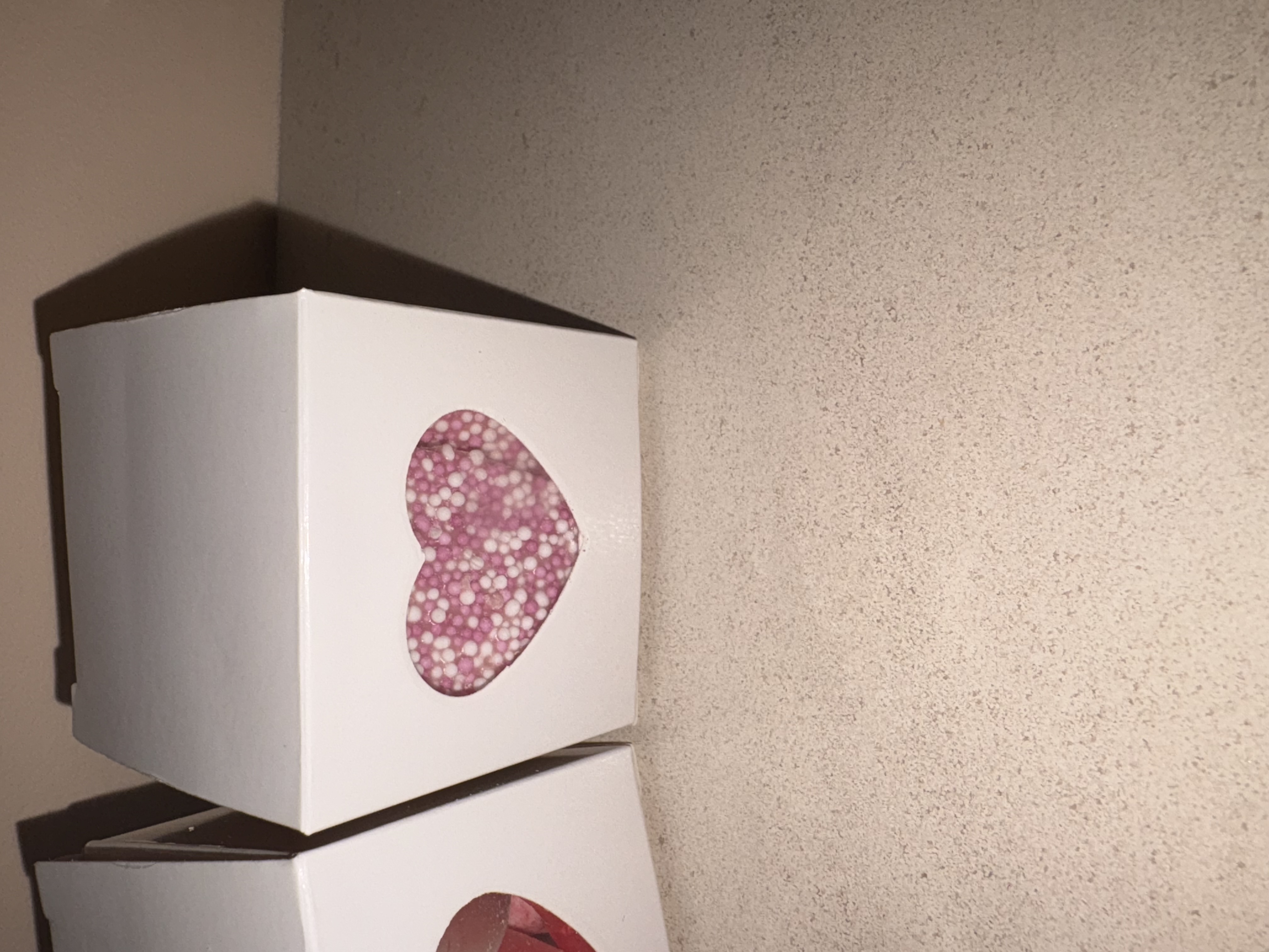 🤍White Square Favour Cube With Heart Insert🤍