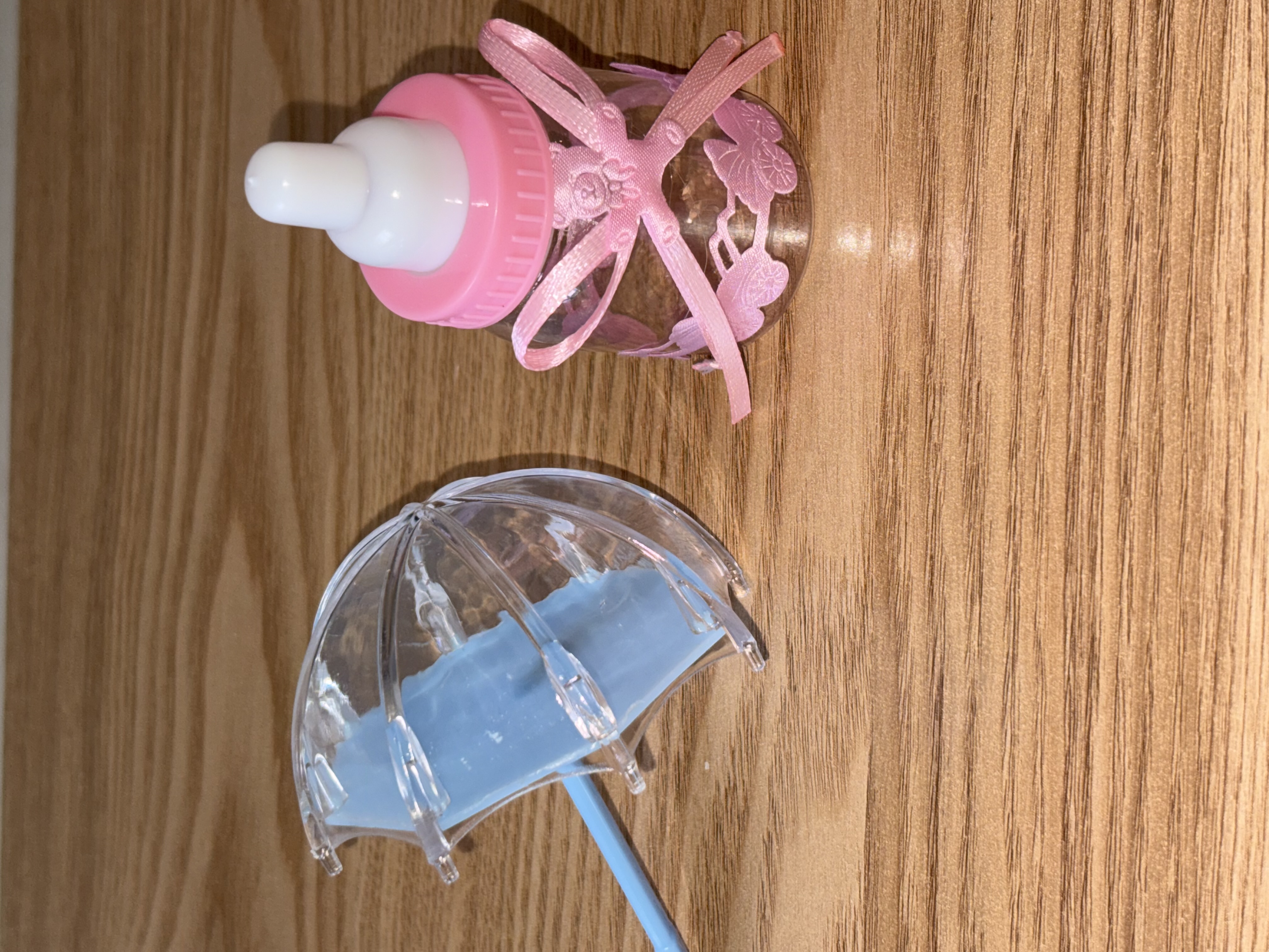 🩷Pink Bottle Favour With Sweets🩷