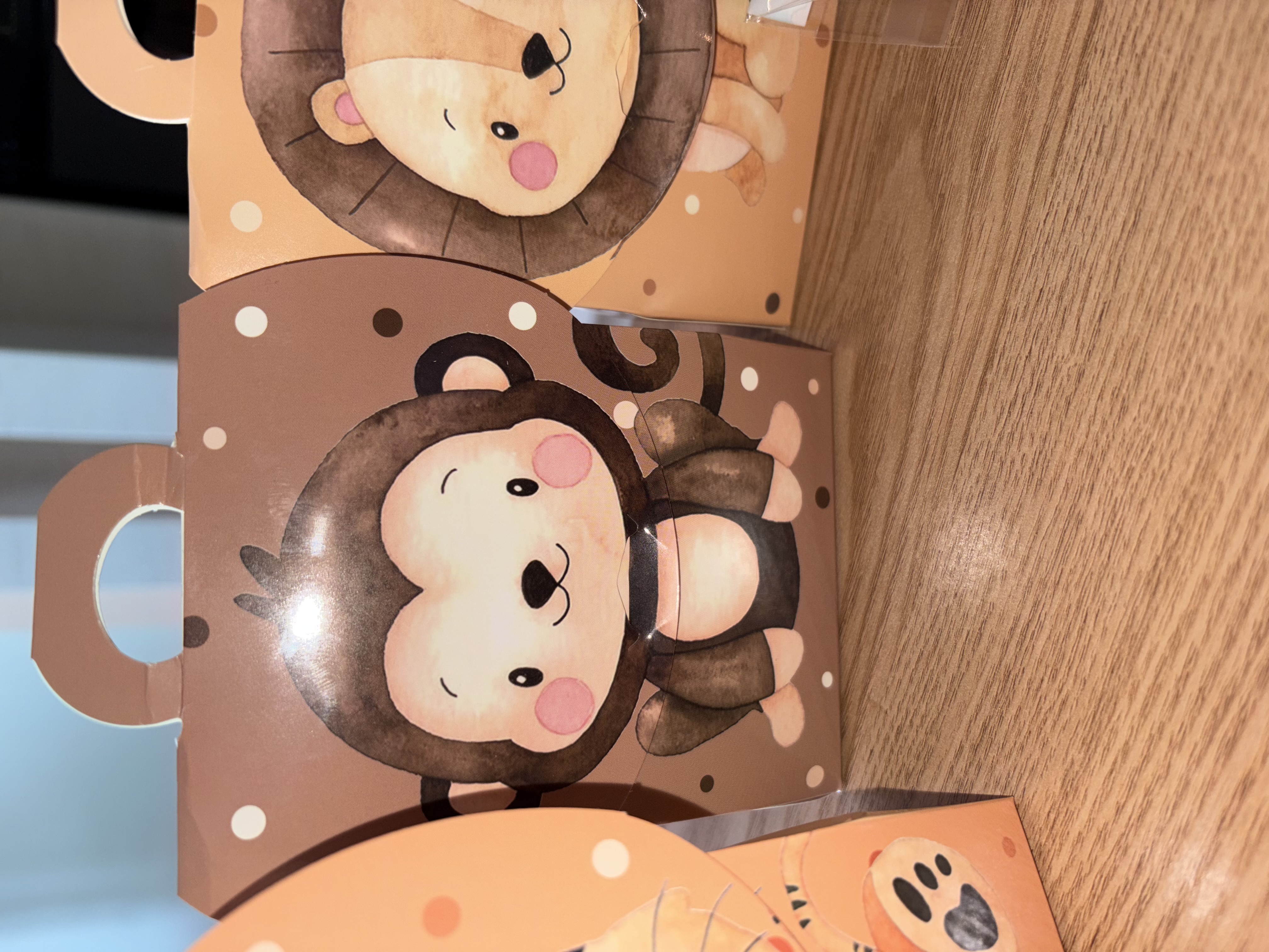 💜Cute animal treat boxes complete with sweets💚